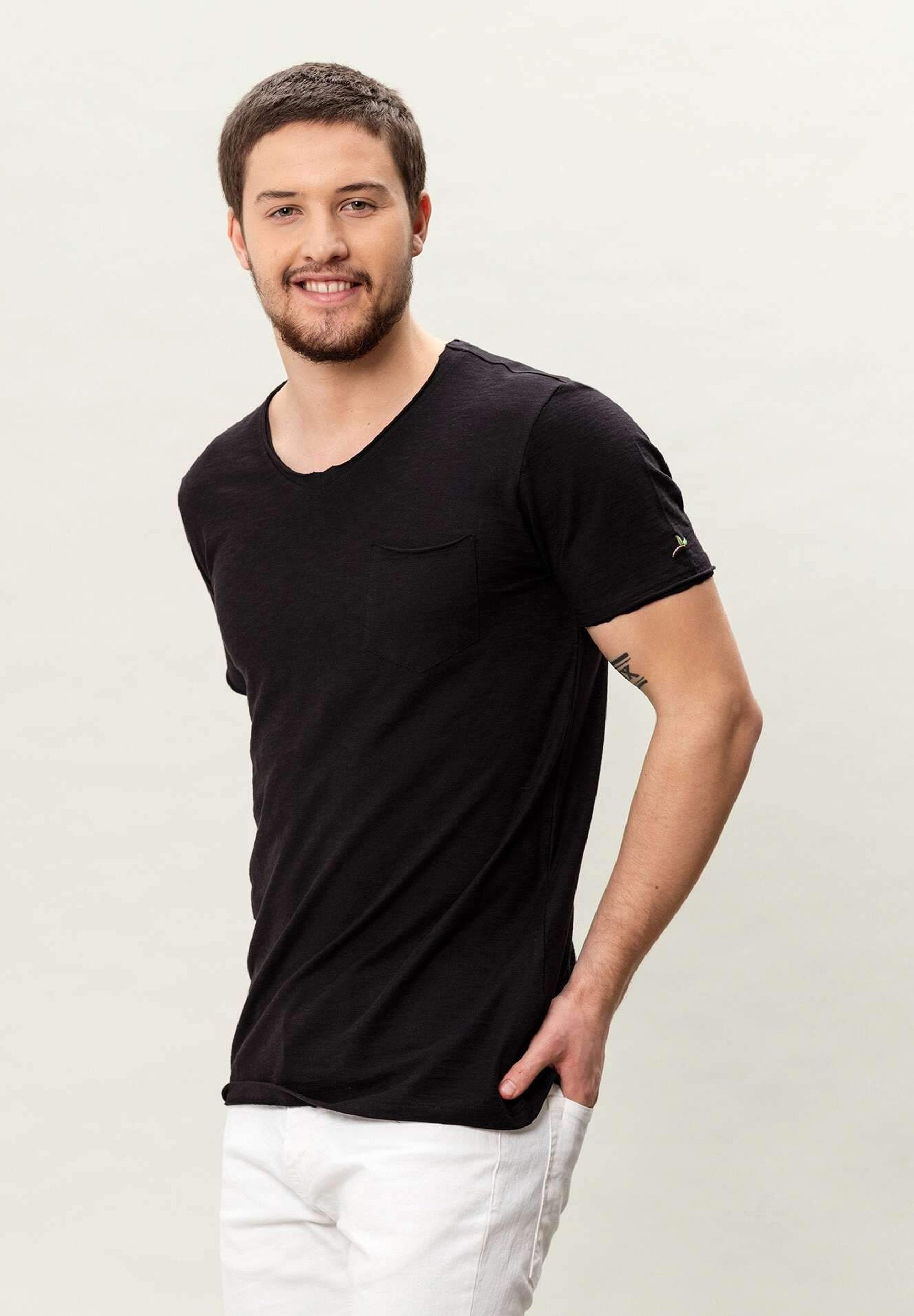 T-Shirt aus Bio-Baumwolle mit Brusttasche