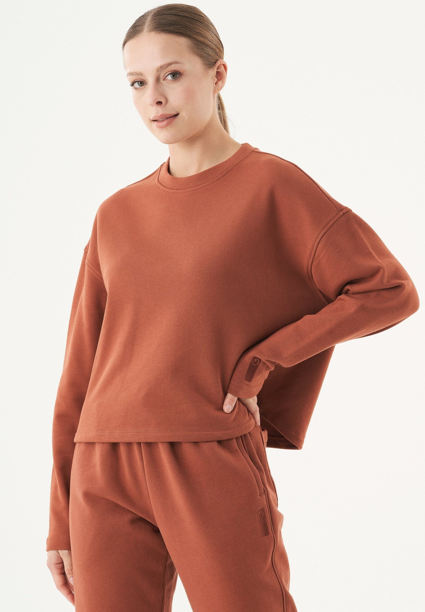 ESSENTIALS-SEDA- Sweatshirt aus Bio-Baumwolle