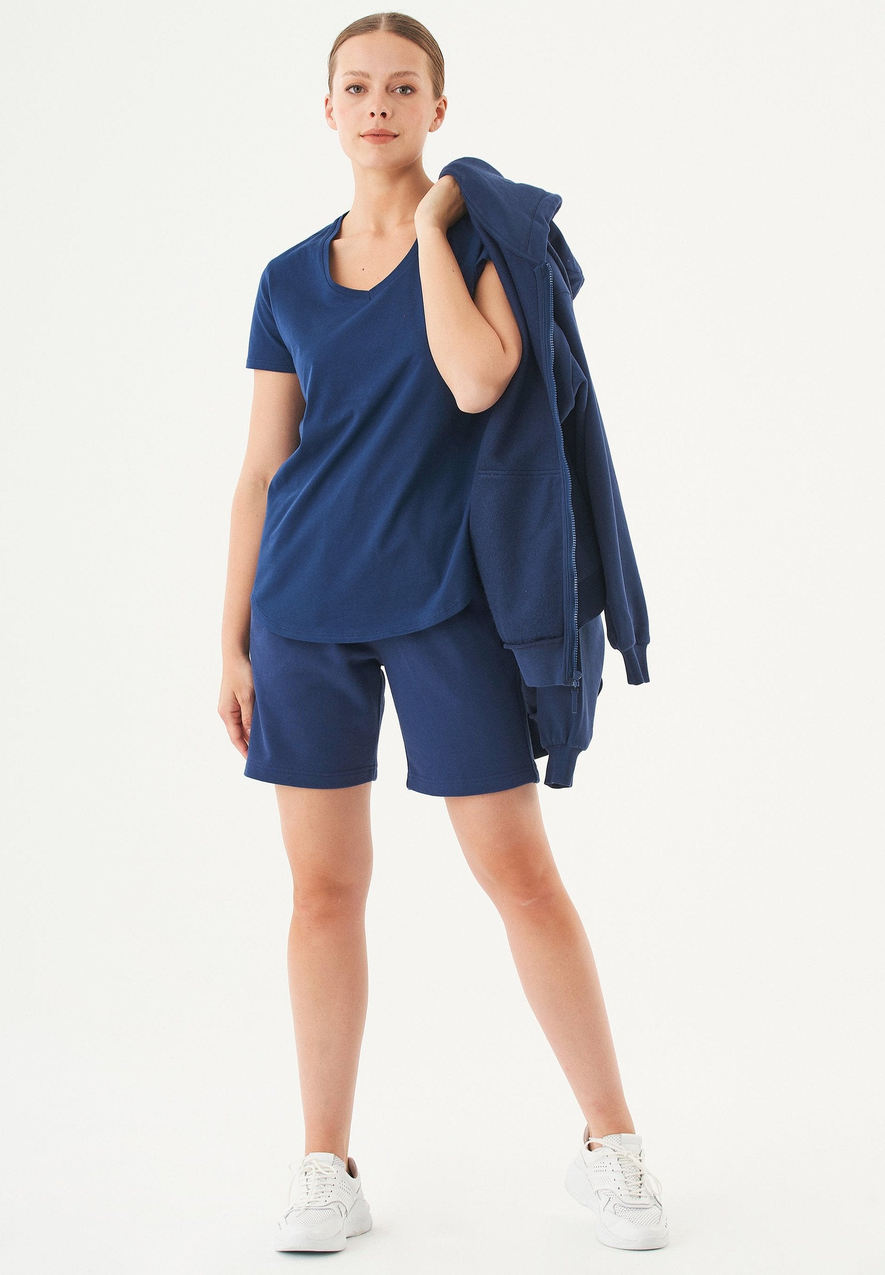 SHEYMA Sweatshorts aus Bio-Baumwolle