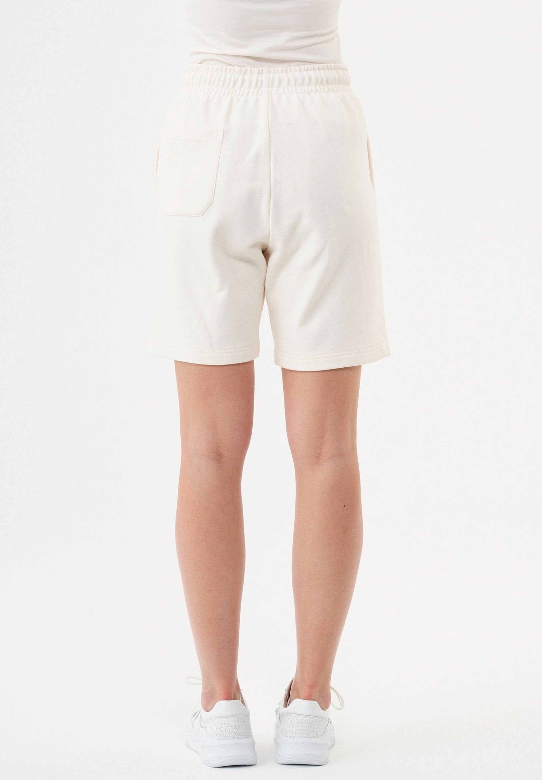 SHEYMA Sweatshorts aus Bio-Baumwolle