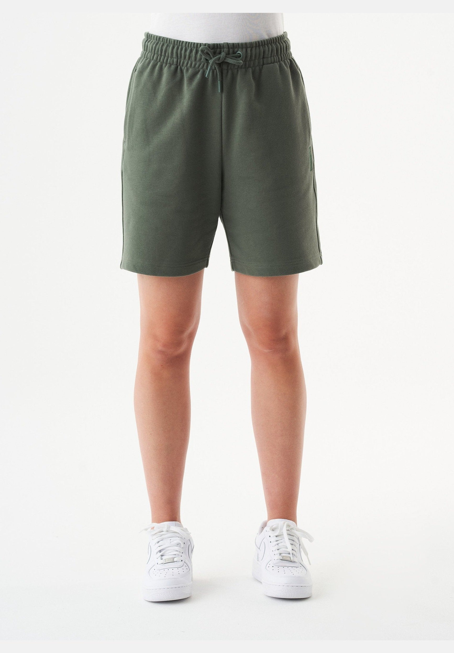 SHEYMA Sweatshorts aus Bio-Baumwolle