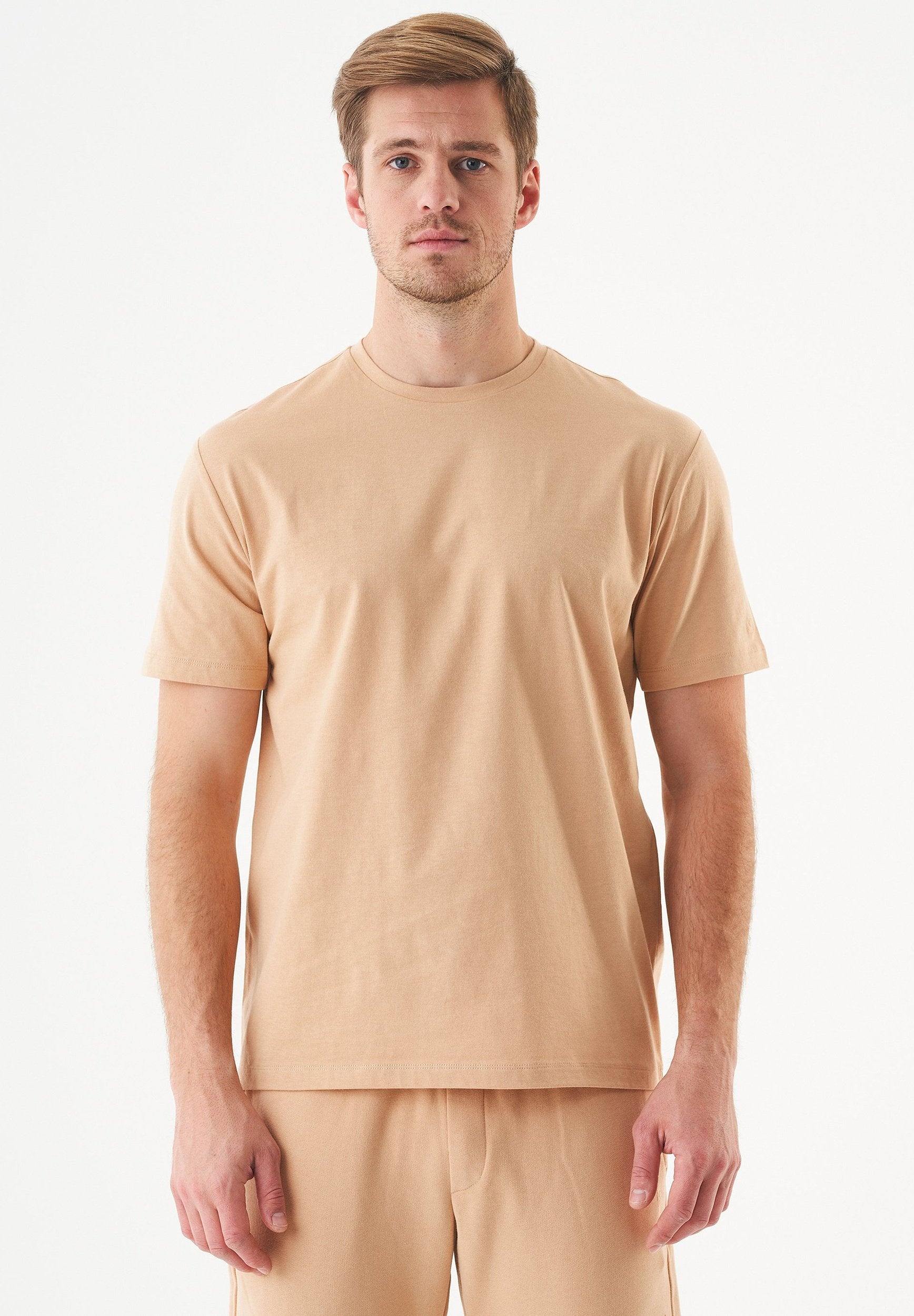 ESSENTIALS-TILLO- Unisex Basic T-Shirt aus Bio-Baumwolle