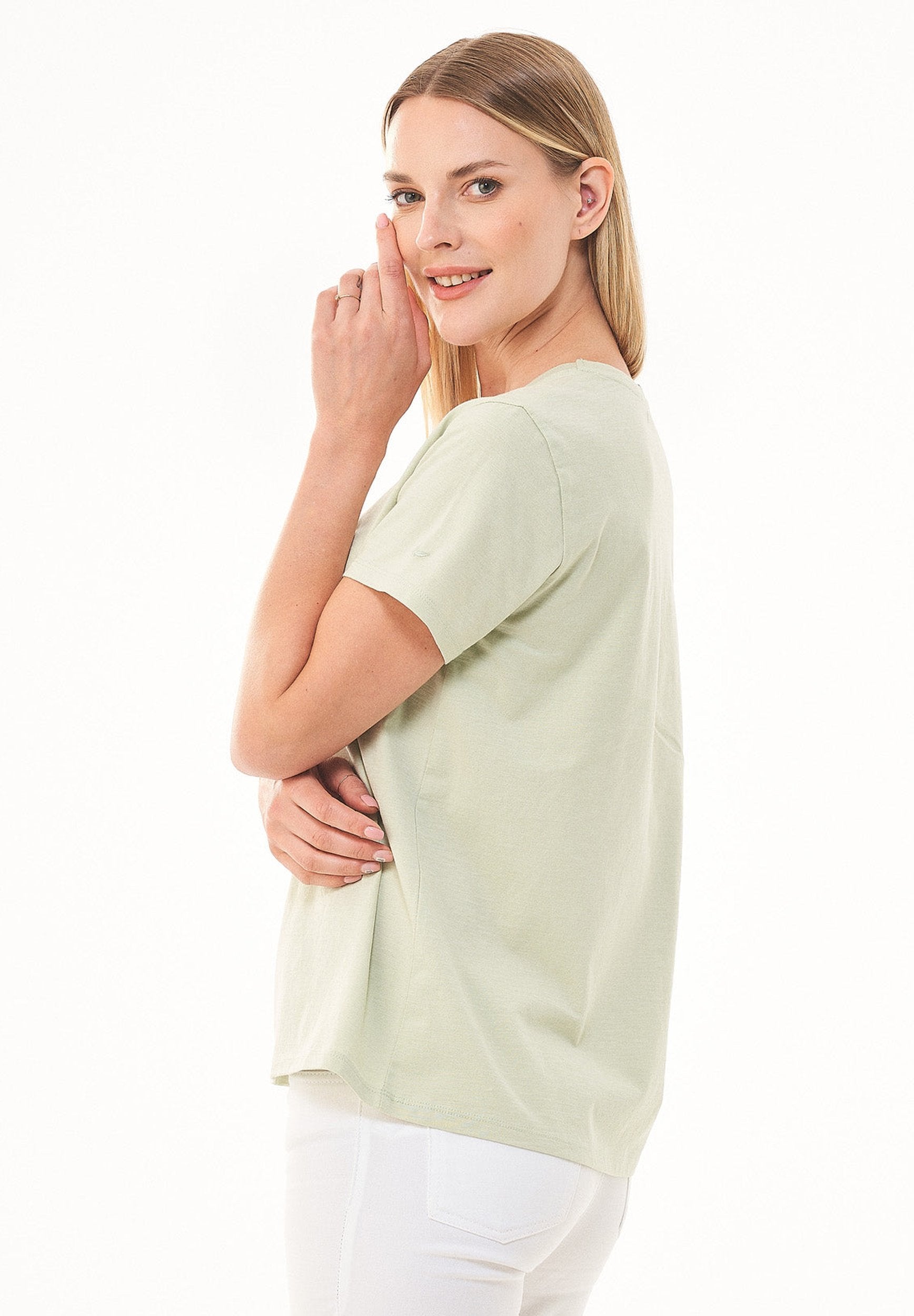 Basic T-Shirt aus Bio-Baumwolle mit V-Ausschnitt