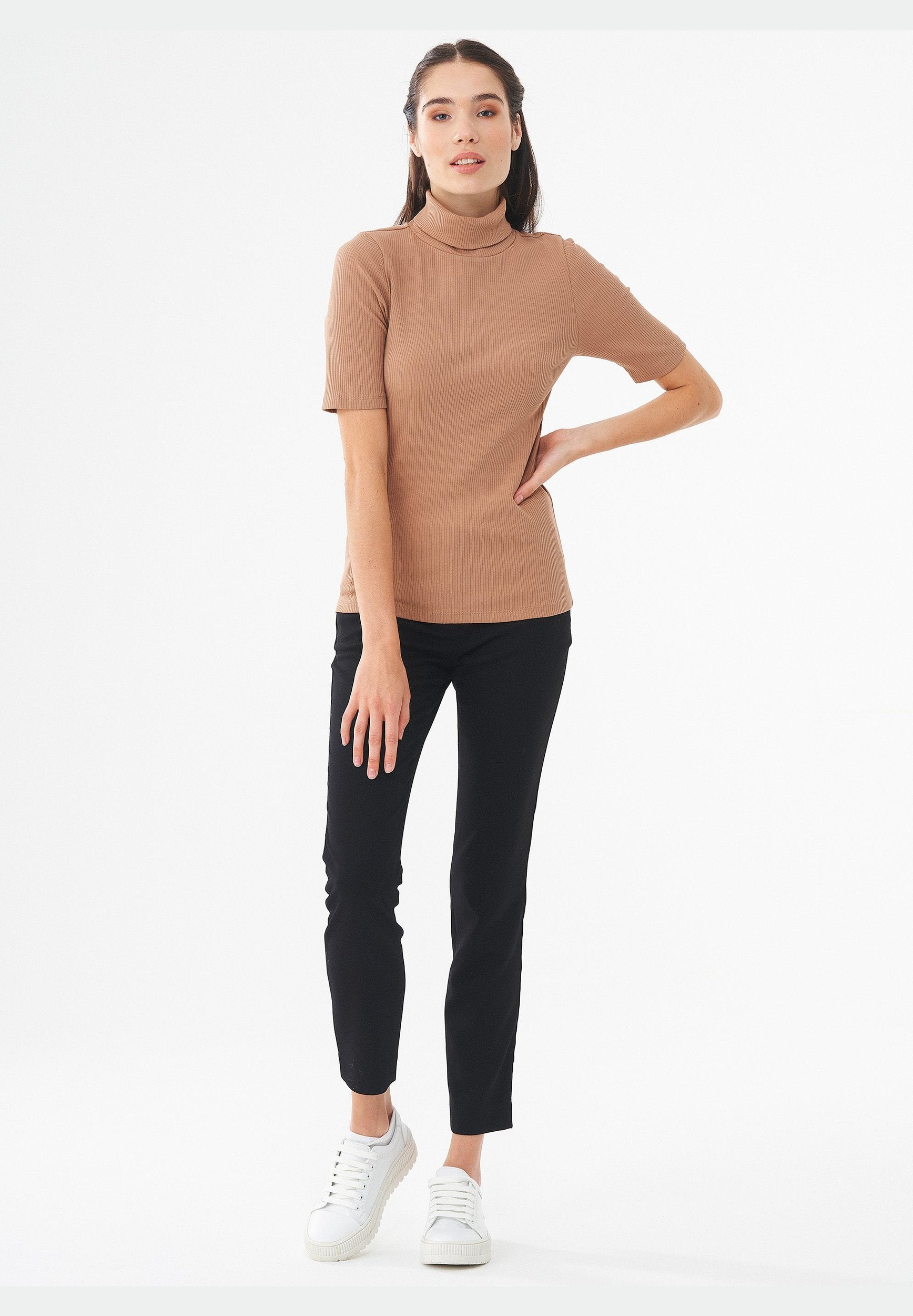 Rollkragenshirt aus Bio-Baumwolle