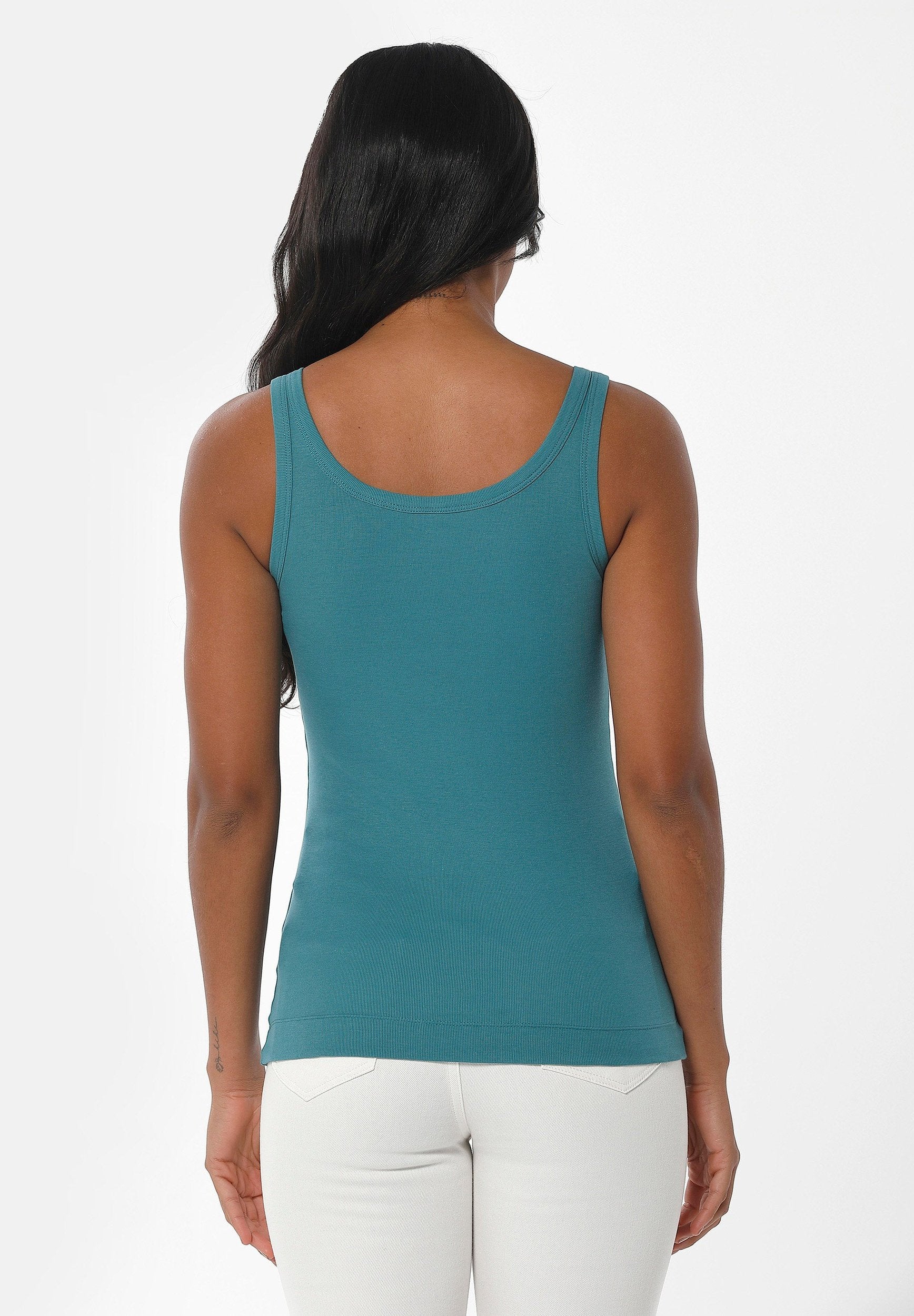 Geripptes Basic Top aus Bio-Baumwolle