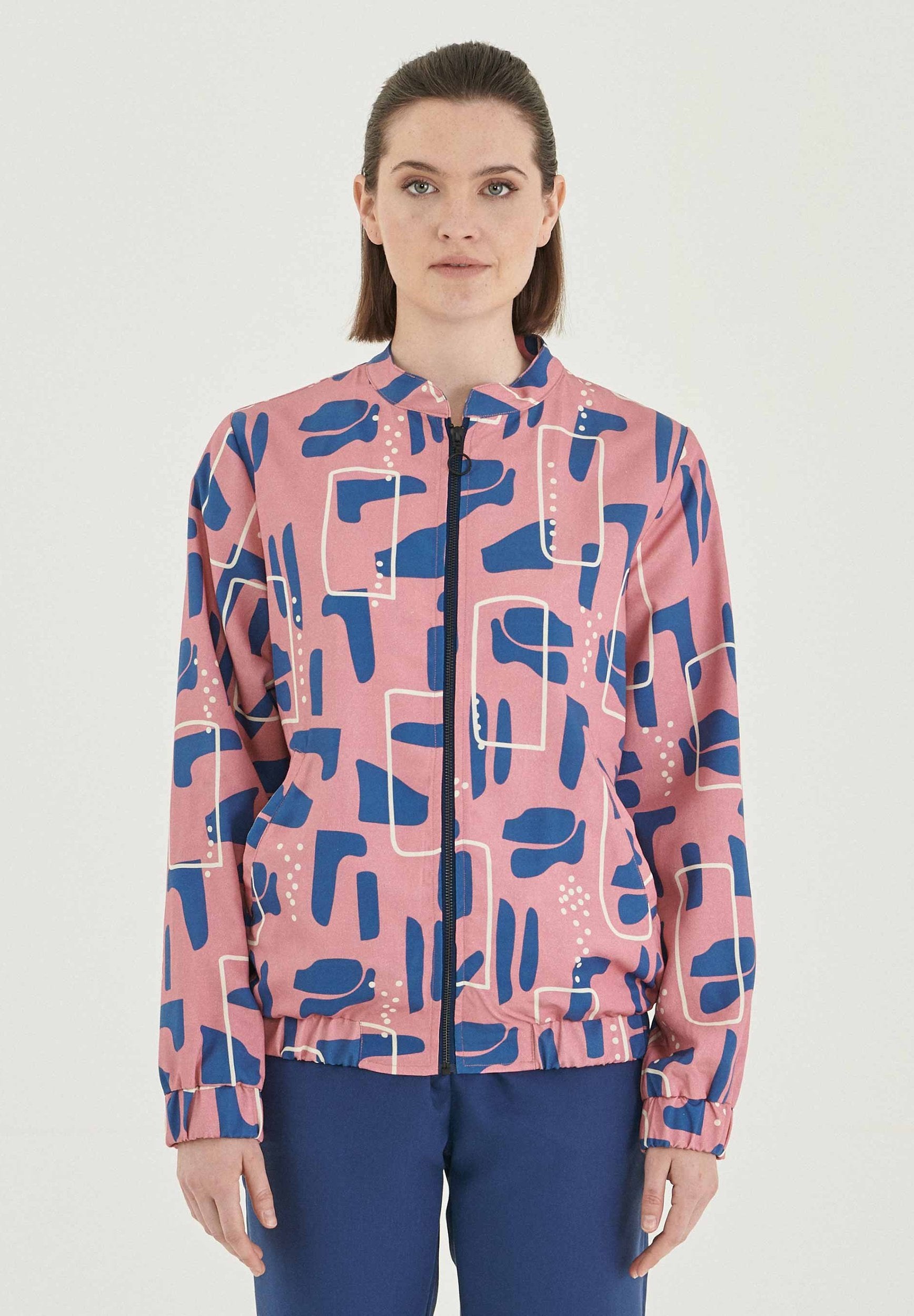 Bomberjacke aus TENCEL™ Lyocell mit Allover-Print