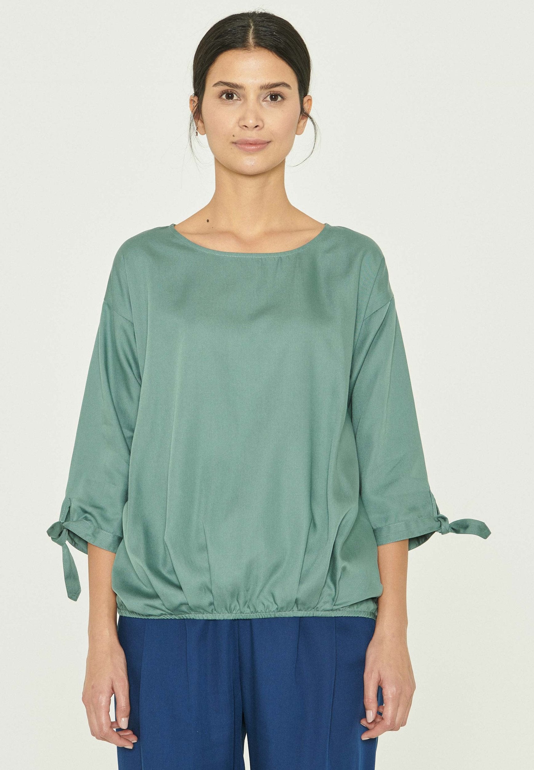 Bluse aus TENCEL™ Lyocell mit Knotendetail