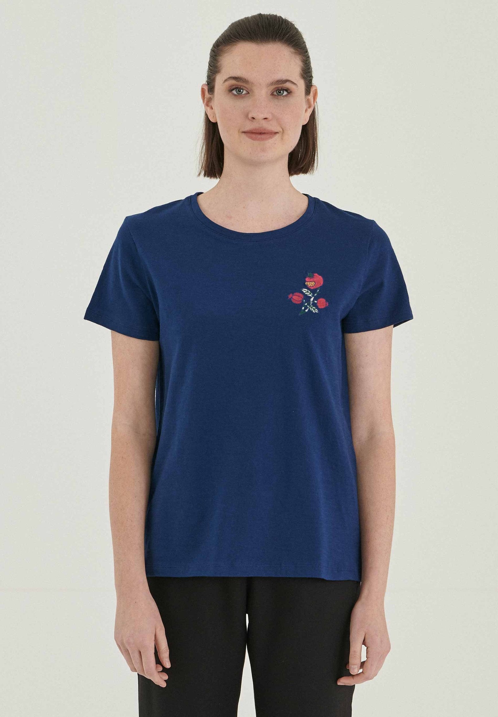 T-Shirt aus Bio-Baumwolle mit Stickerei