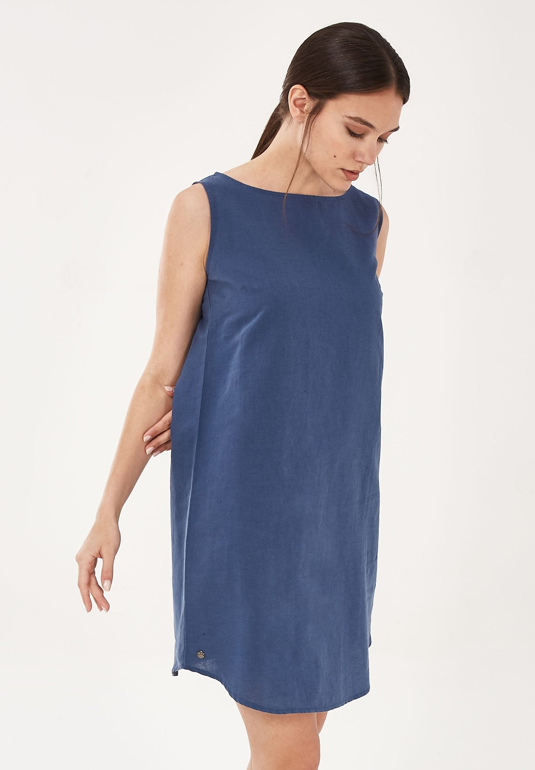 Kleid aus Leinen-Mix mit U-Boot-Ausschnitt