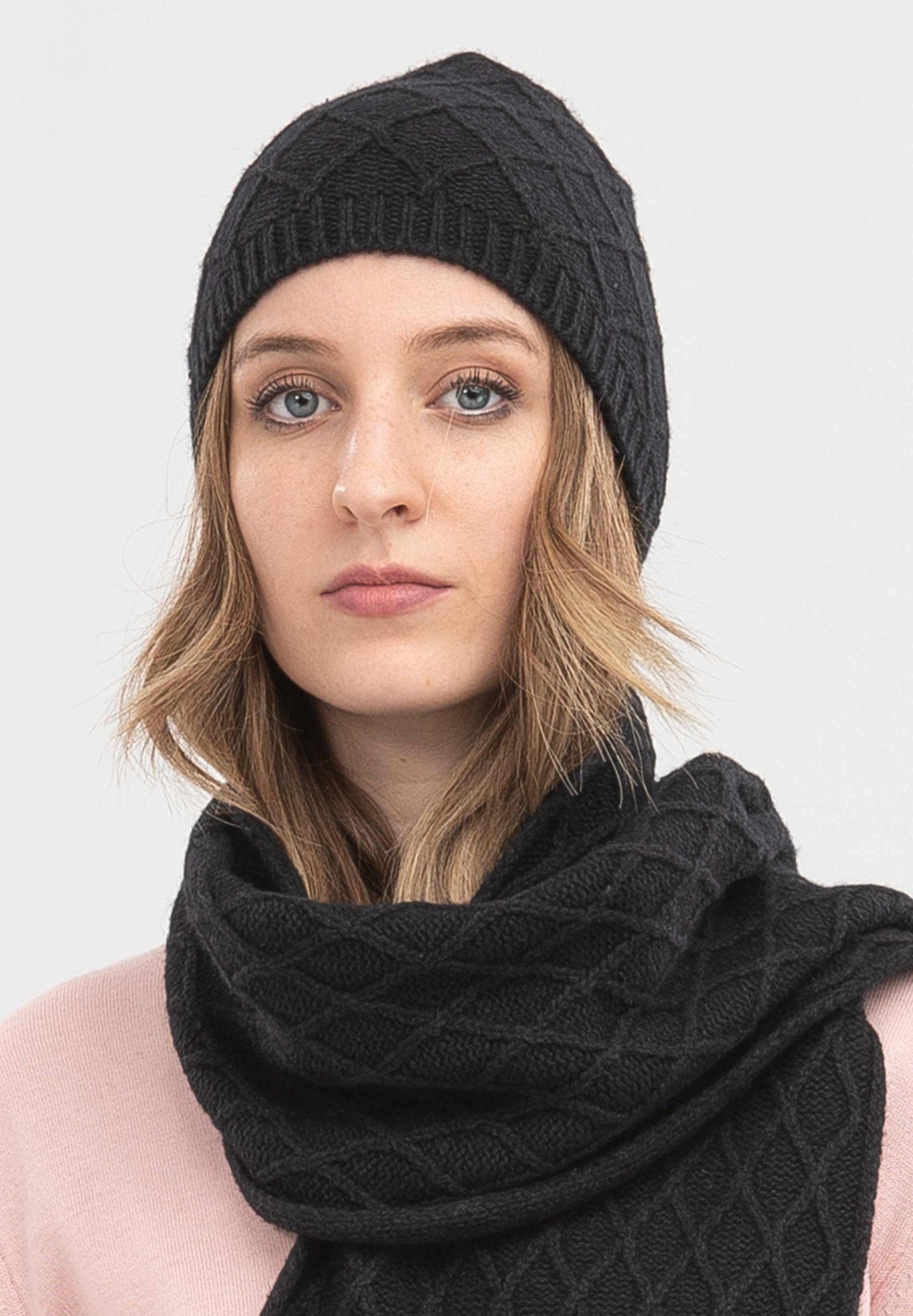 Strick-Beanie aus Bio-Merinowolle und Bio-Baumwolle
