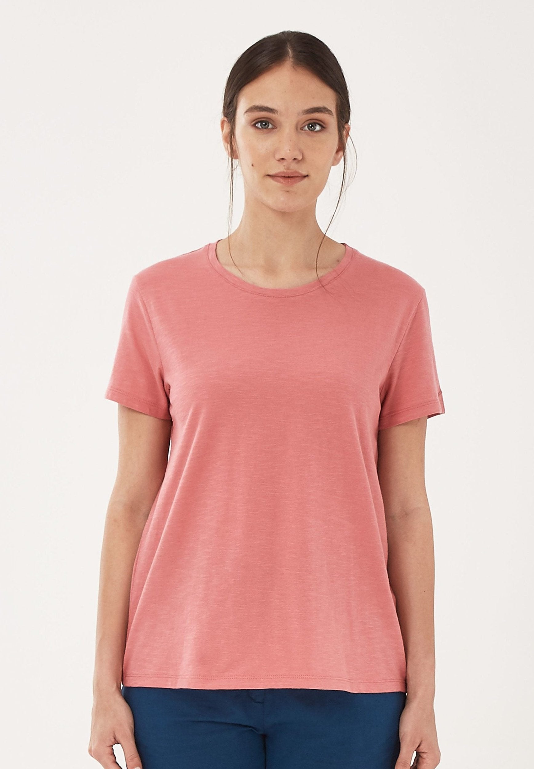 Basic T-Shirt aus Bio-Baumwolle | Nachhaltige Mode Damen