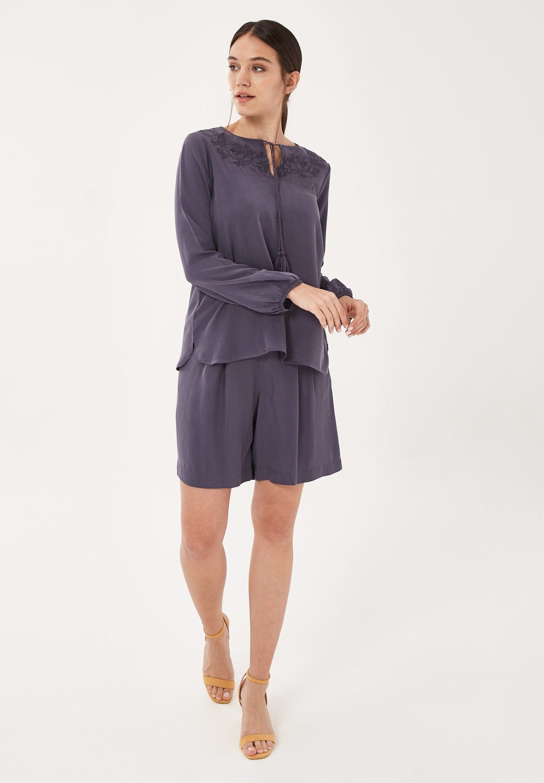 Bluse aus TENCEL™ Lyocell mit Stickerei