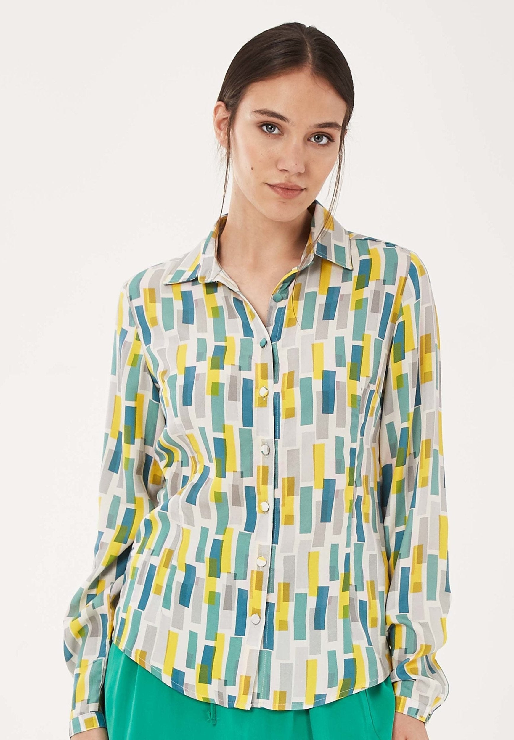 Hemdbluse aus TENCEL™ Lyocell mit Allover-Print | Öko Damenmode