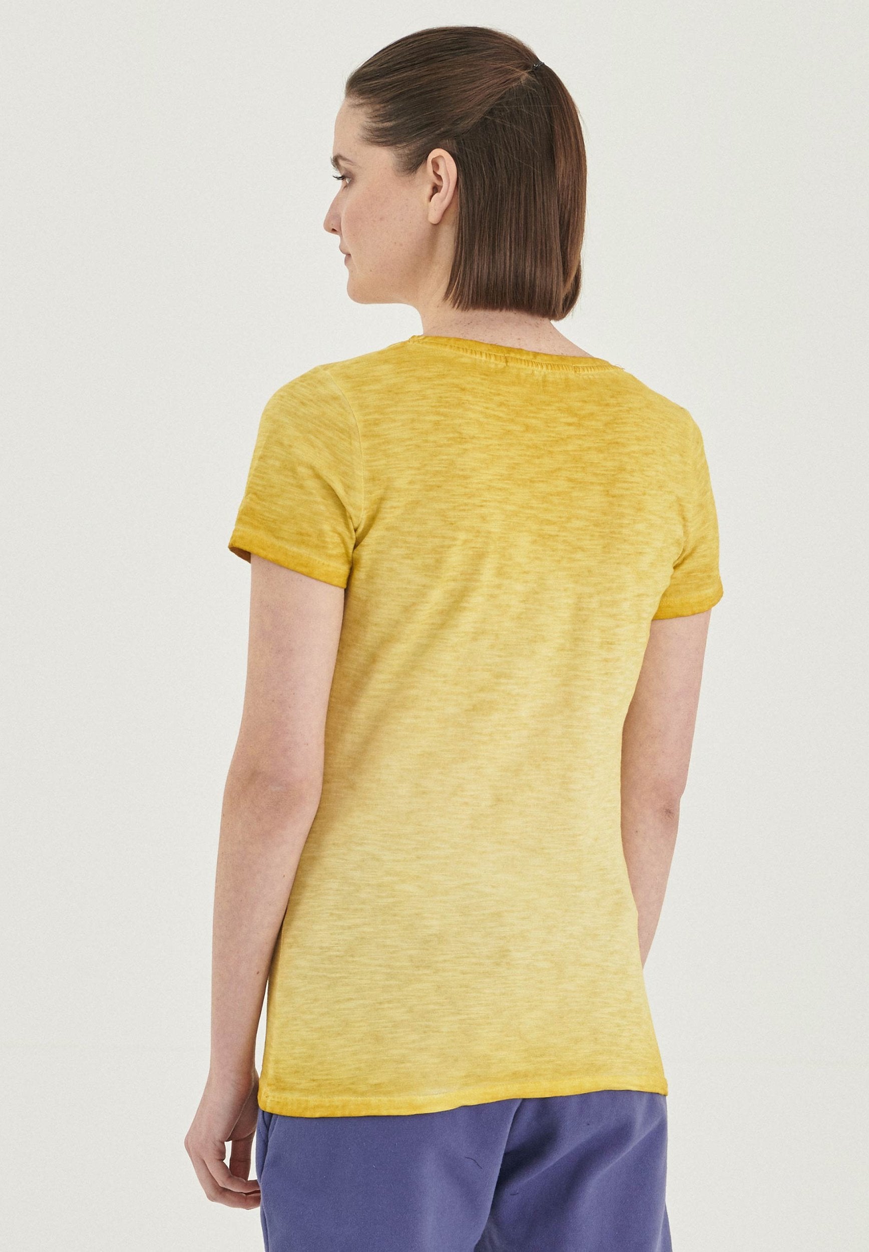 Garment Dyed T-Shirt aus Bio-Baumwolle mit Küken-Print