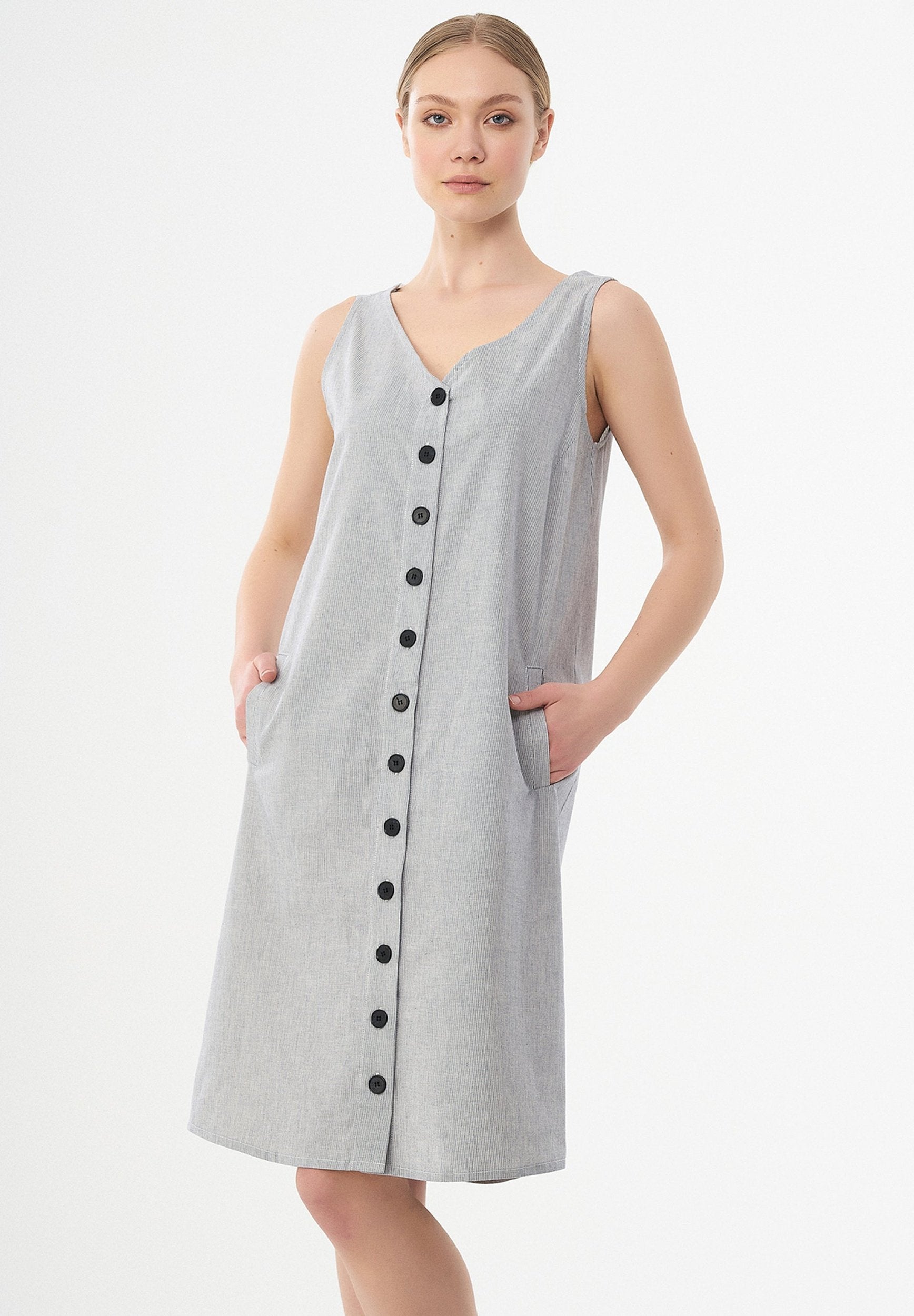 Geknöpftes Kleid aus Bio-Baumwolle mit Streifenmuster