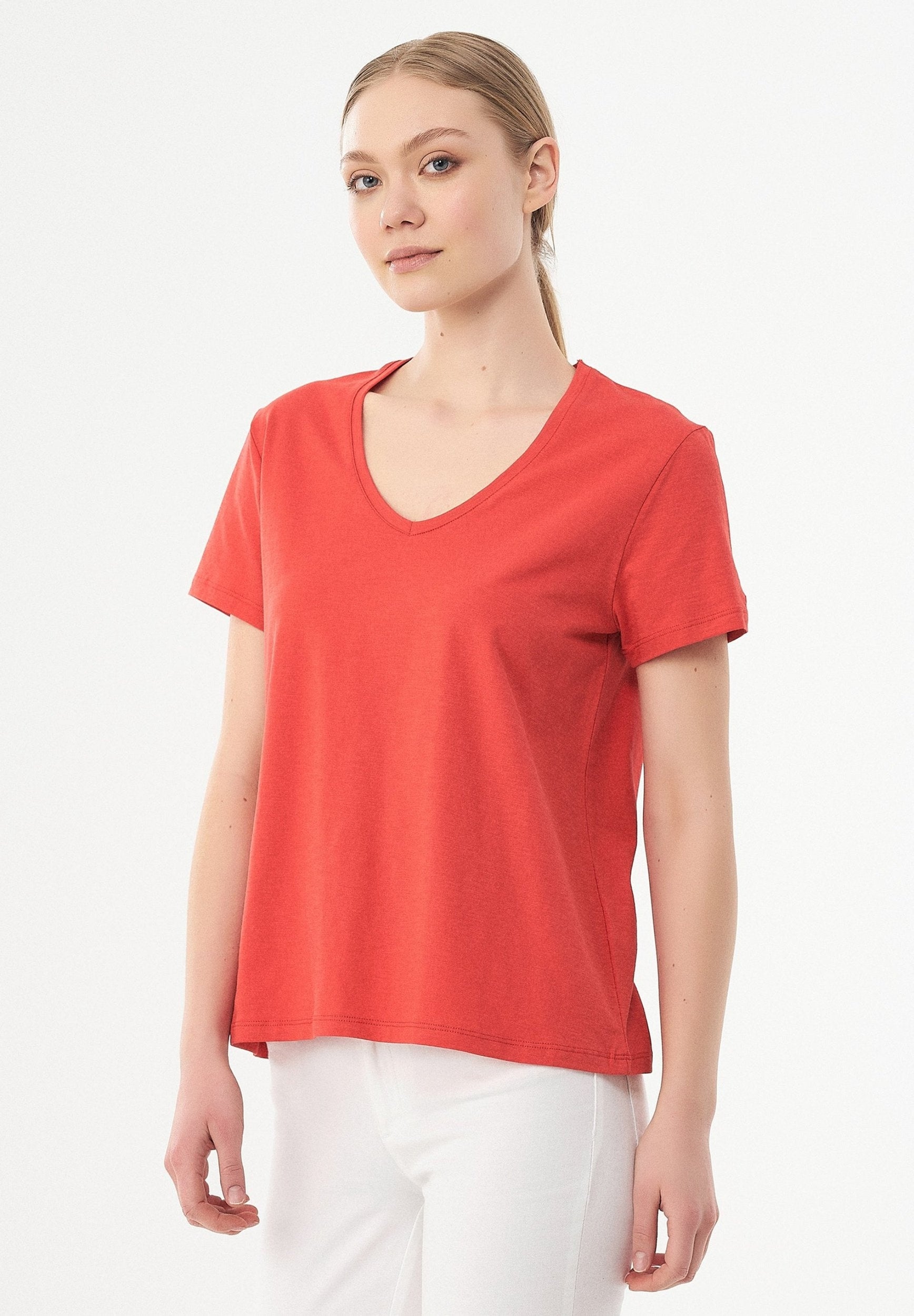 Basic T-Shirt aus Bio-Baumwolle mit V-Ausschnitt