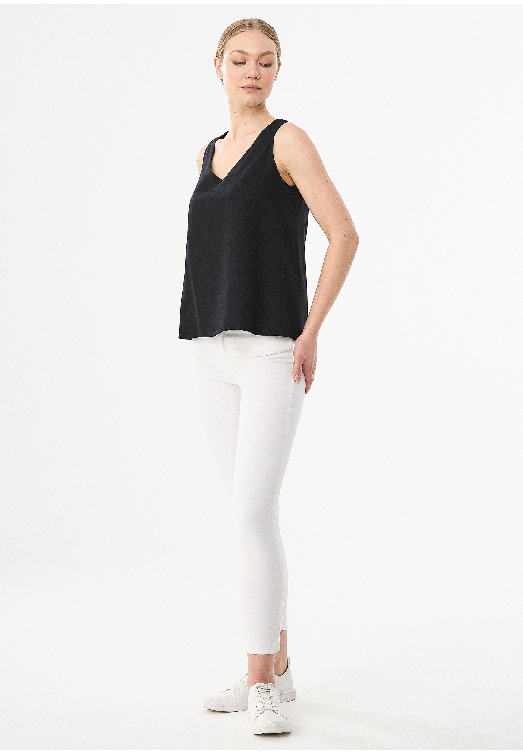 Ärmellose Bluse aus TENCEL™ Lyocell
