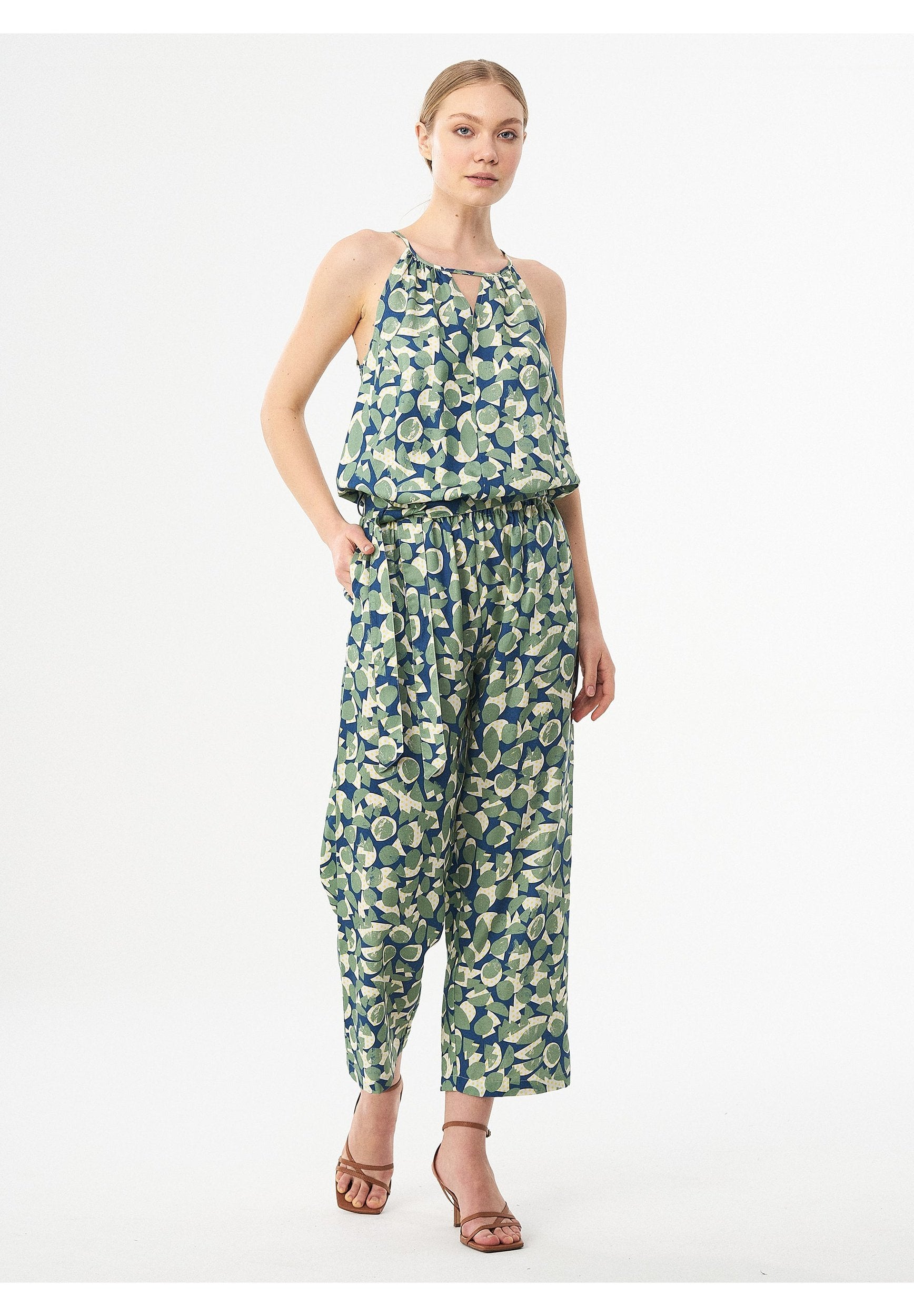 Jumpsuit aus TENCEL™ Lyocell mit Allover-Print
