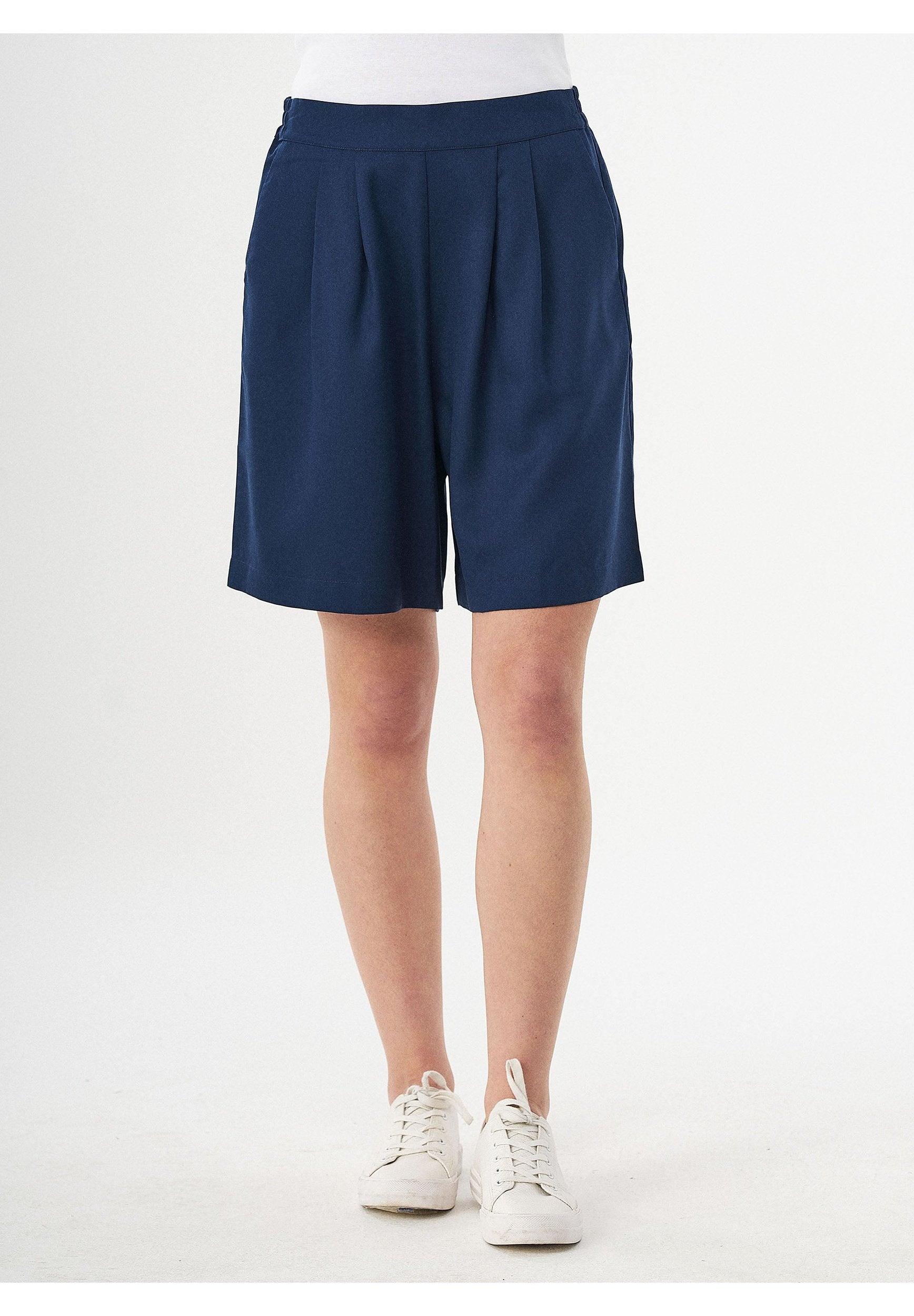 Shorts aus TENCEL™ Lyocell mit Falten
