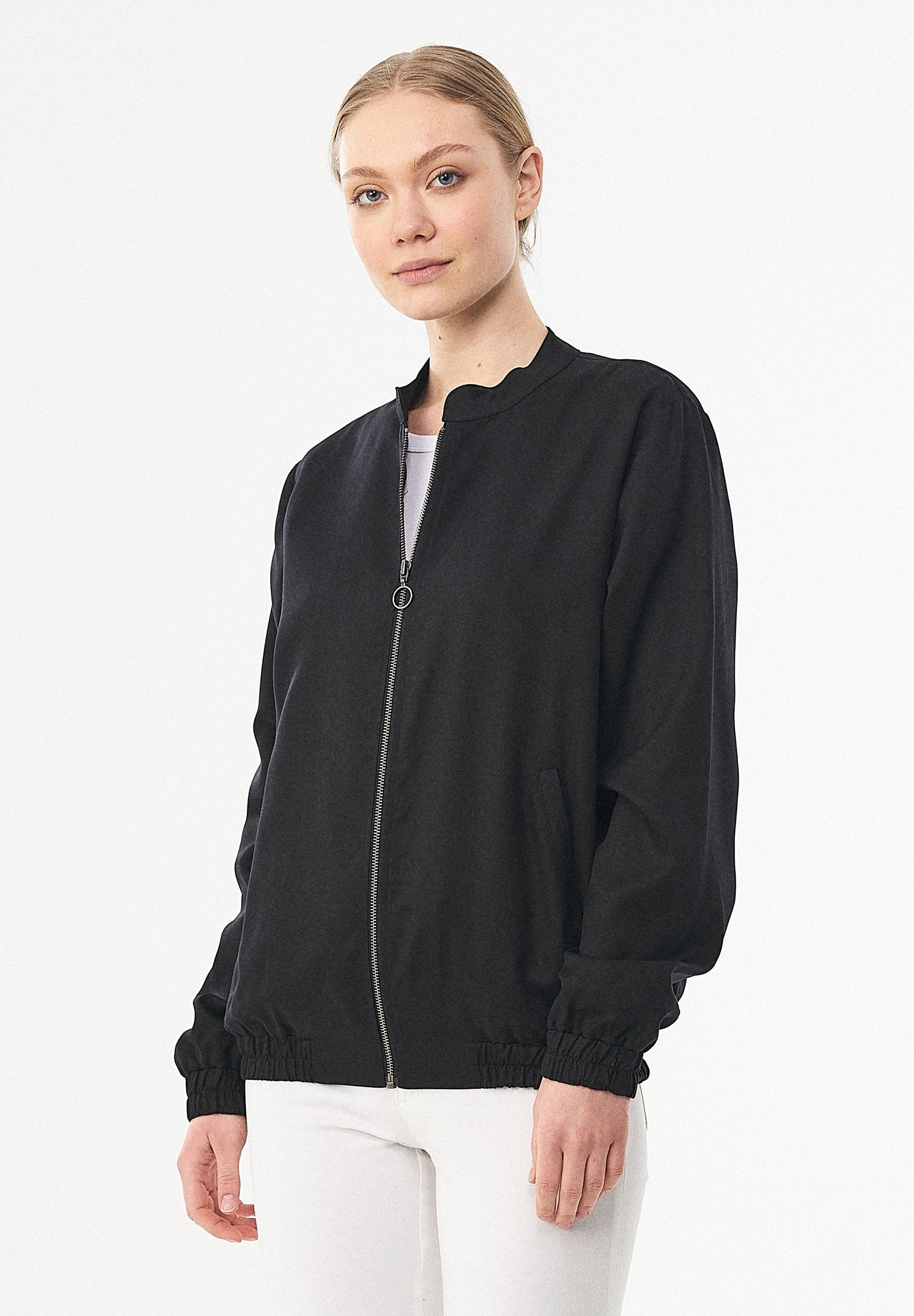 Bomberjacke aus TENCEL™ Lyocell