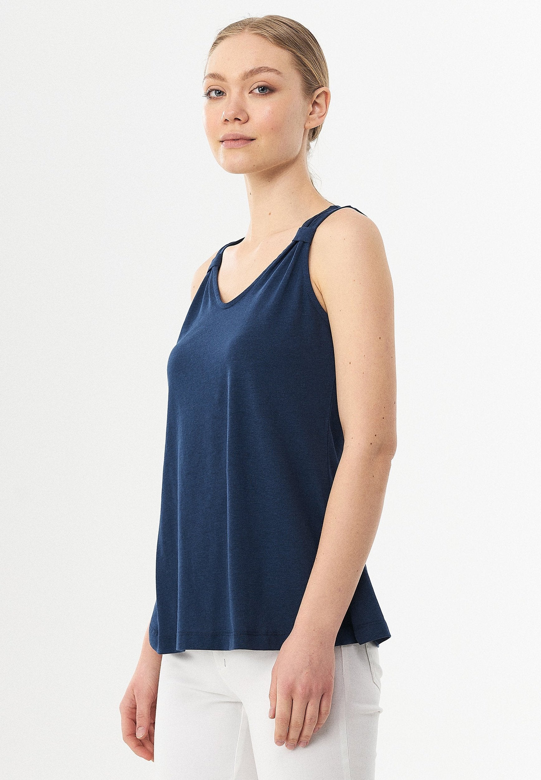 Top aus TENCEL™ Lyocell und Bio-Baumwolle