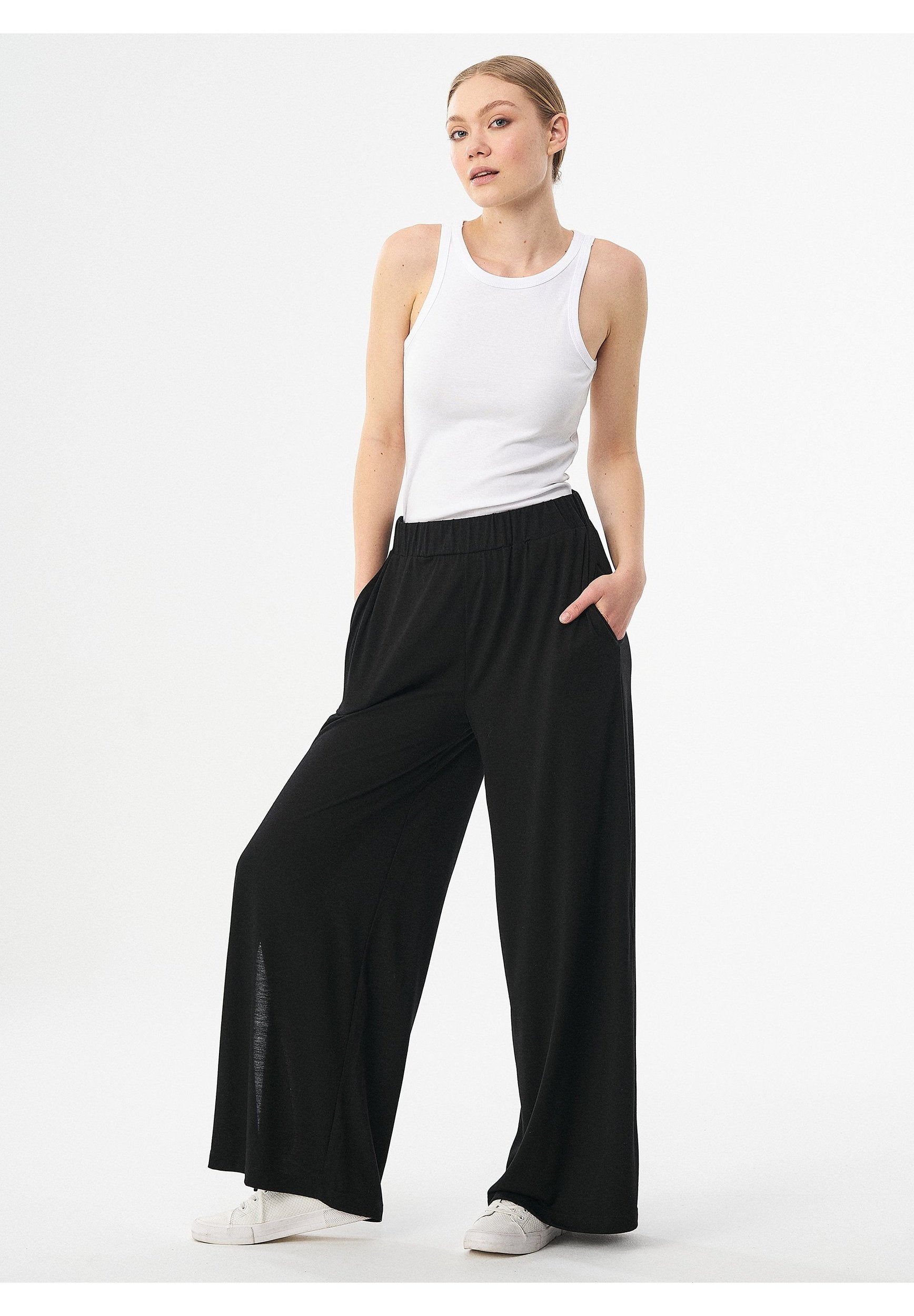 Palazzohose aus REPREVE® und LENZING™ ECOVERO™