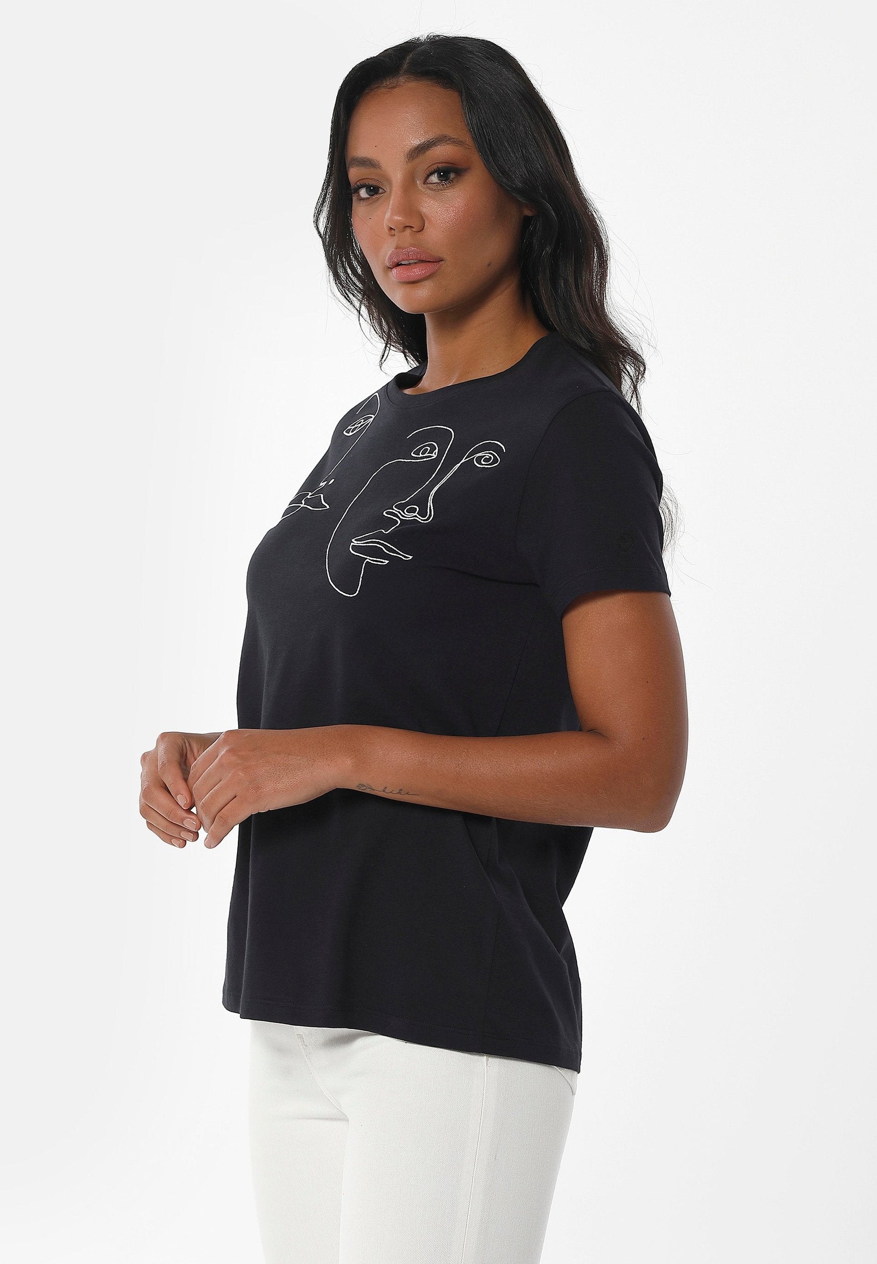 T-Shirt aus Bio-Baumwolle mit Stickerei