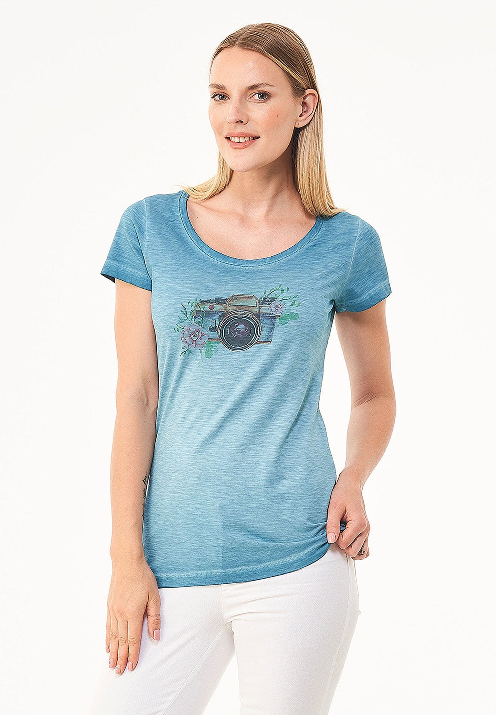 Garment Dyed T-Shirt aus Bio-Baumwolle mit Kamera-Print