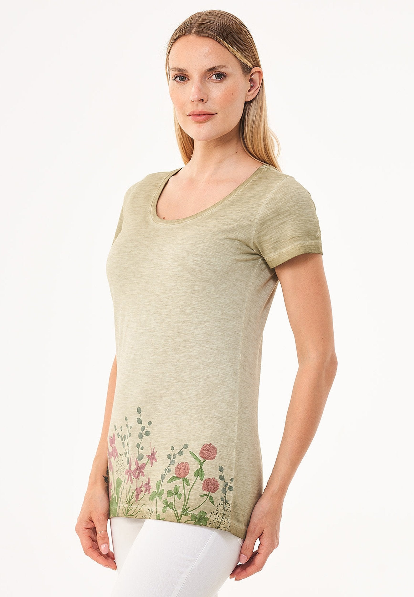 Garment Dyed T-Shirt aus Bio-Baumwolle mit Blume-Print