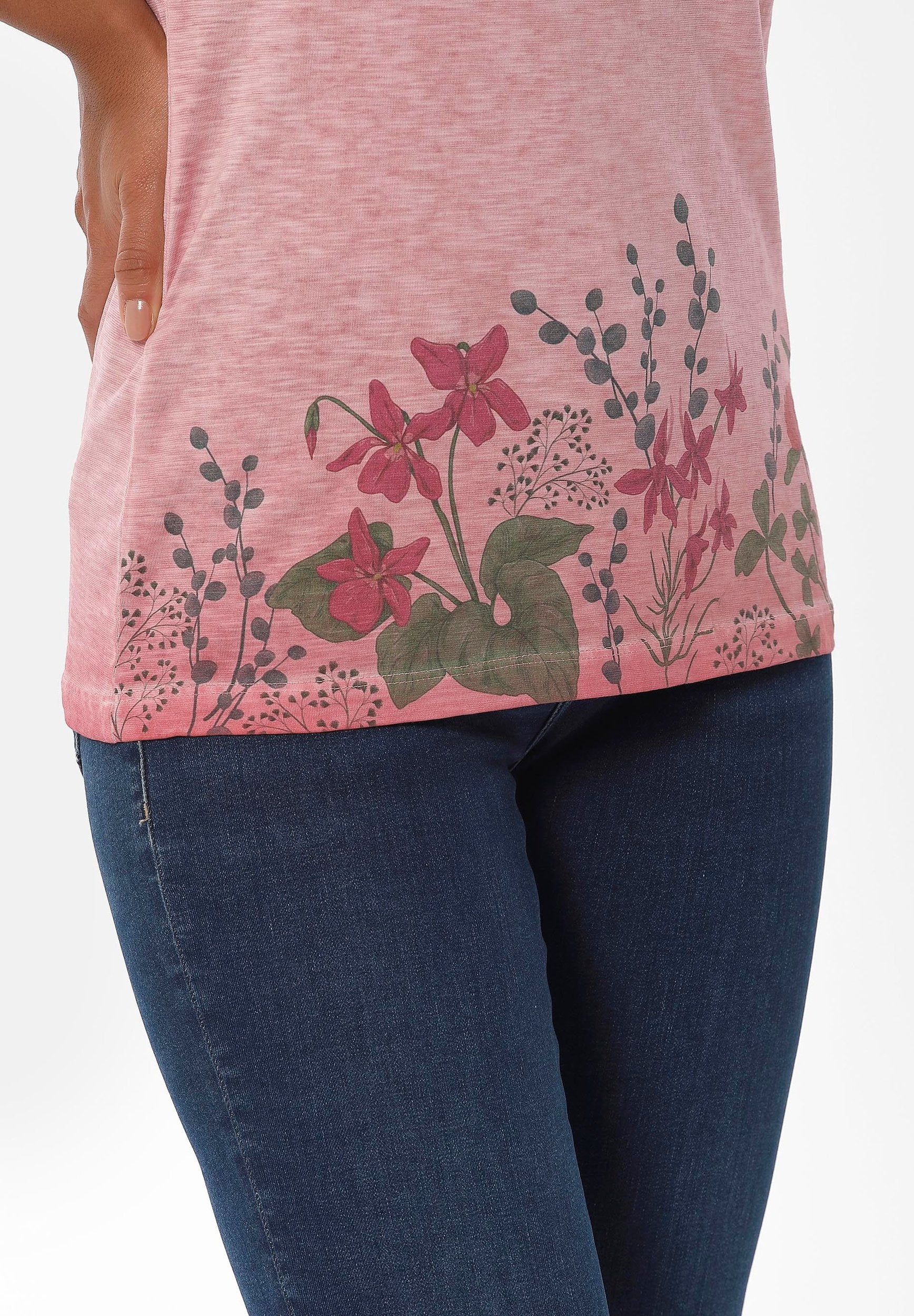 Garment Dyed T-Shirt aus Bio-Baumwolle mit Blume-Print