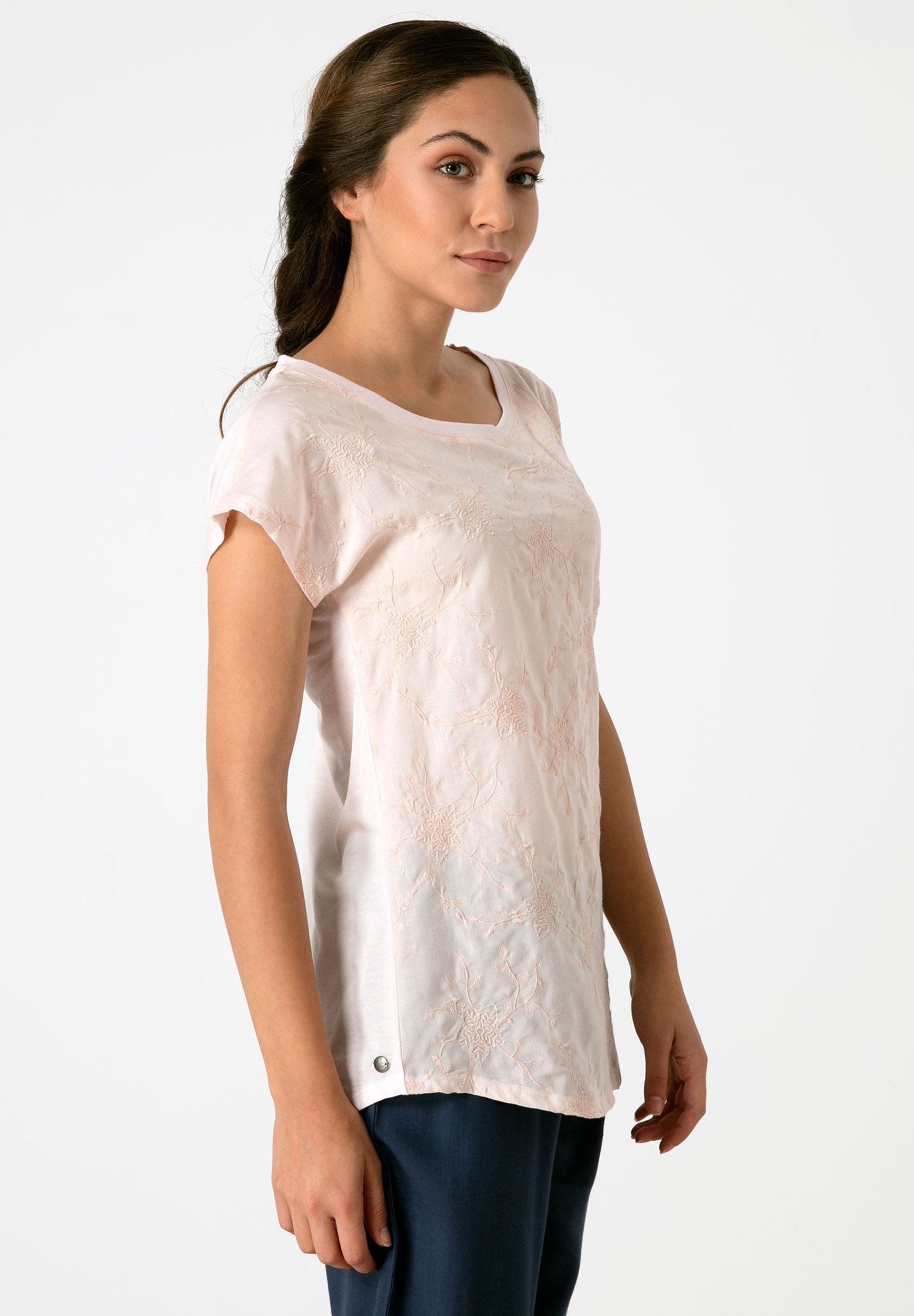 T-Shirt aus TENCEL™ Lyocell und Bio-Baumwolle mit Stickerei
