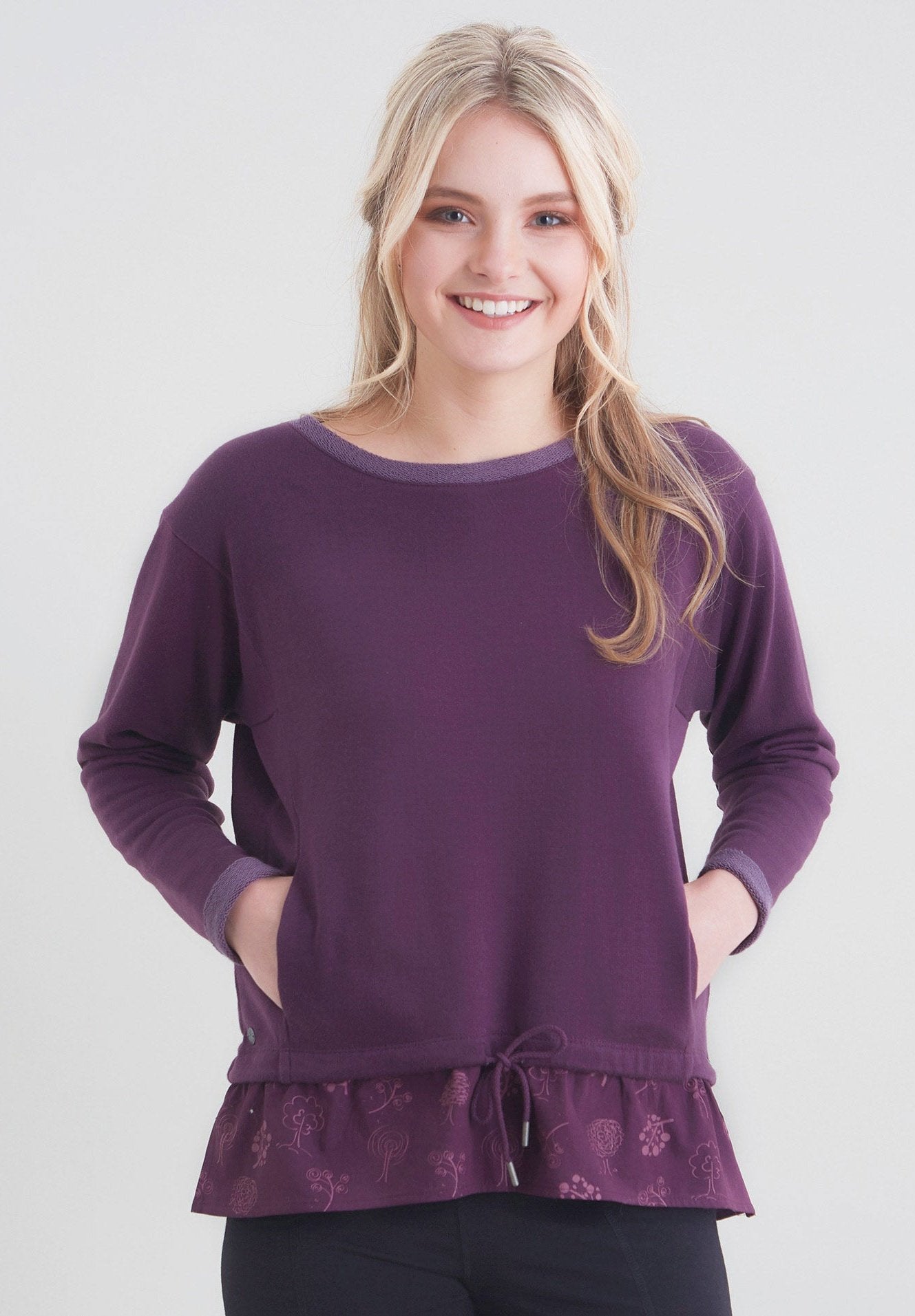 TENCEL™ Lyocell Langarmshirt mit angesetzten Rüschen und Kordel am Saum