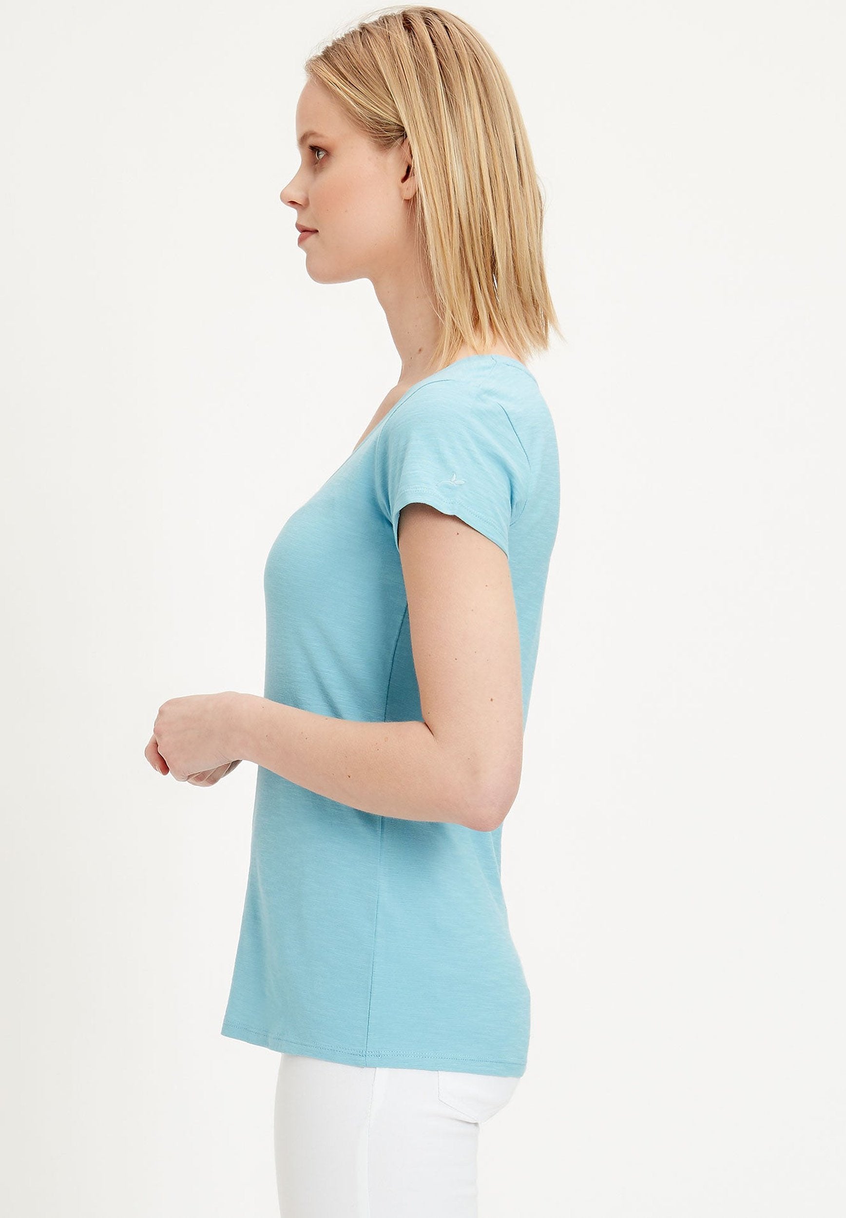 Basic T-Shirt aus Bio-Baumwolle mit V-Ausschnitt