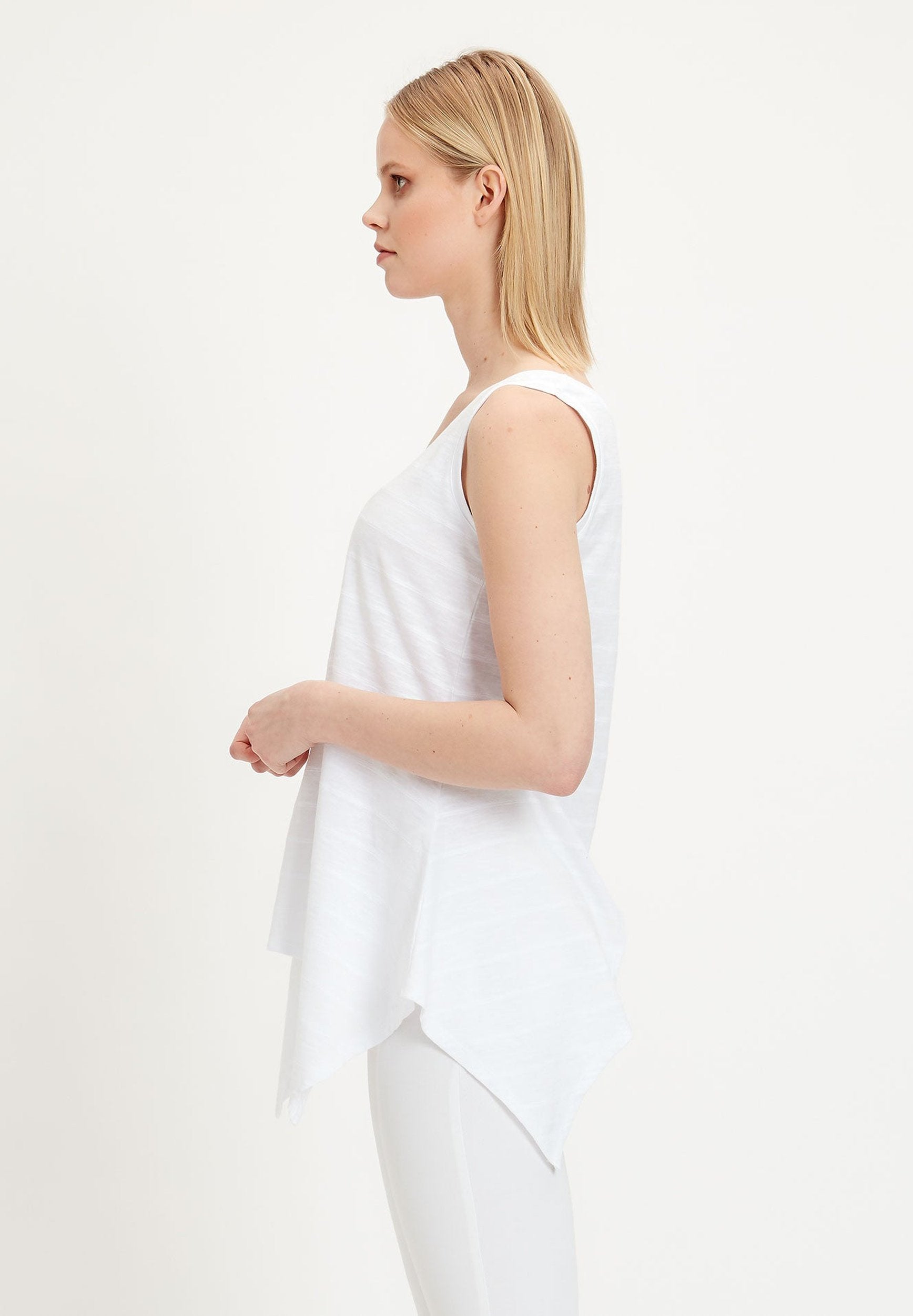 Tank-Top aus Bio-Baumwolle mit Asymmetrischem Saum