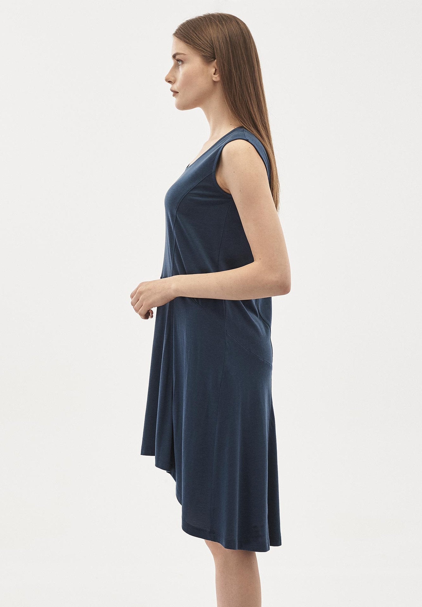 Kleid aus TENCEL™ Lyocell-Mix mit seitlichen Eingrifftaschen