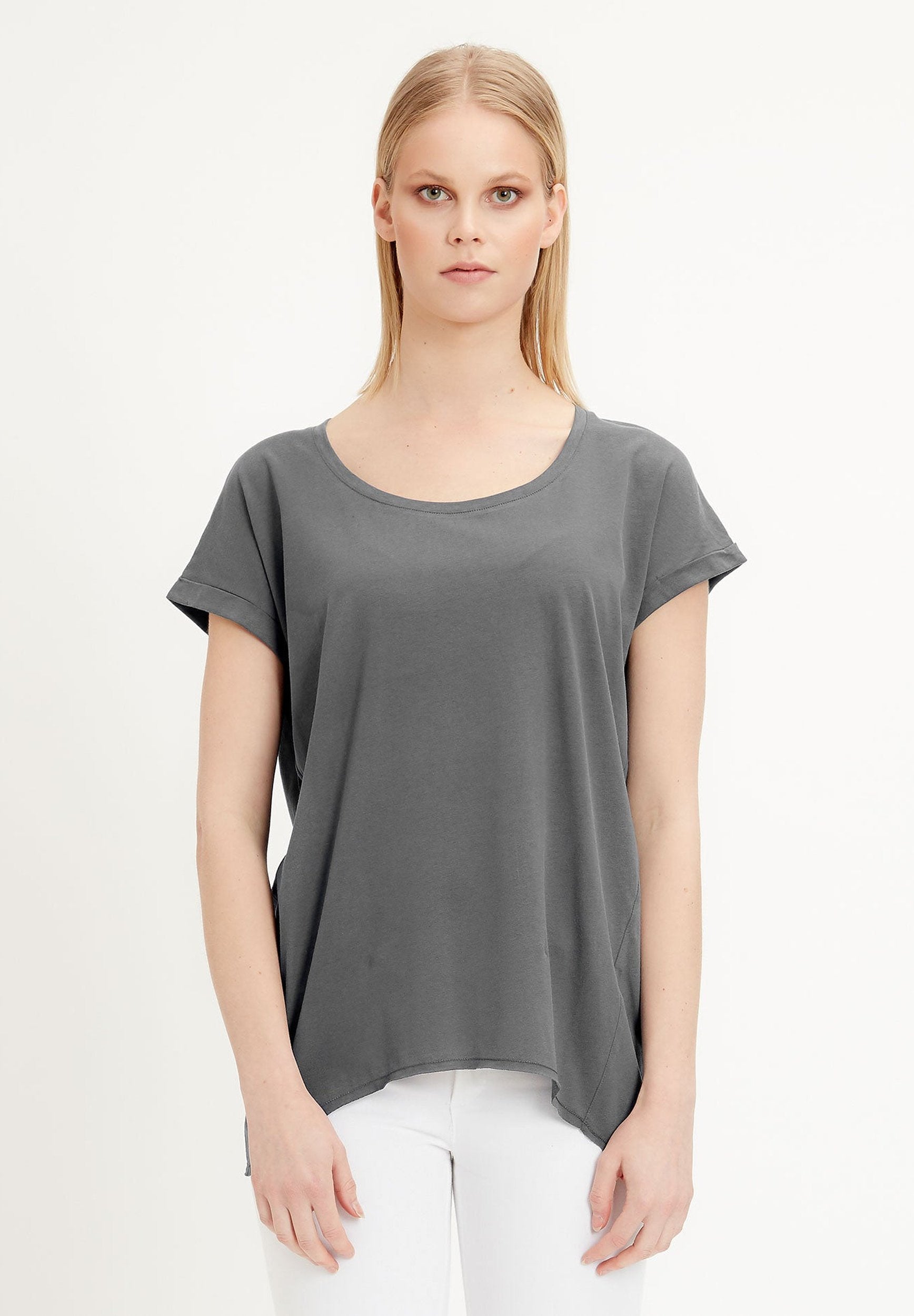 T-Shirt  aus TENCEL™ Lyocell-Mix mit Asymmetrischem Saum