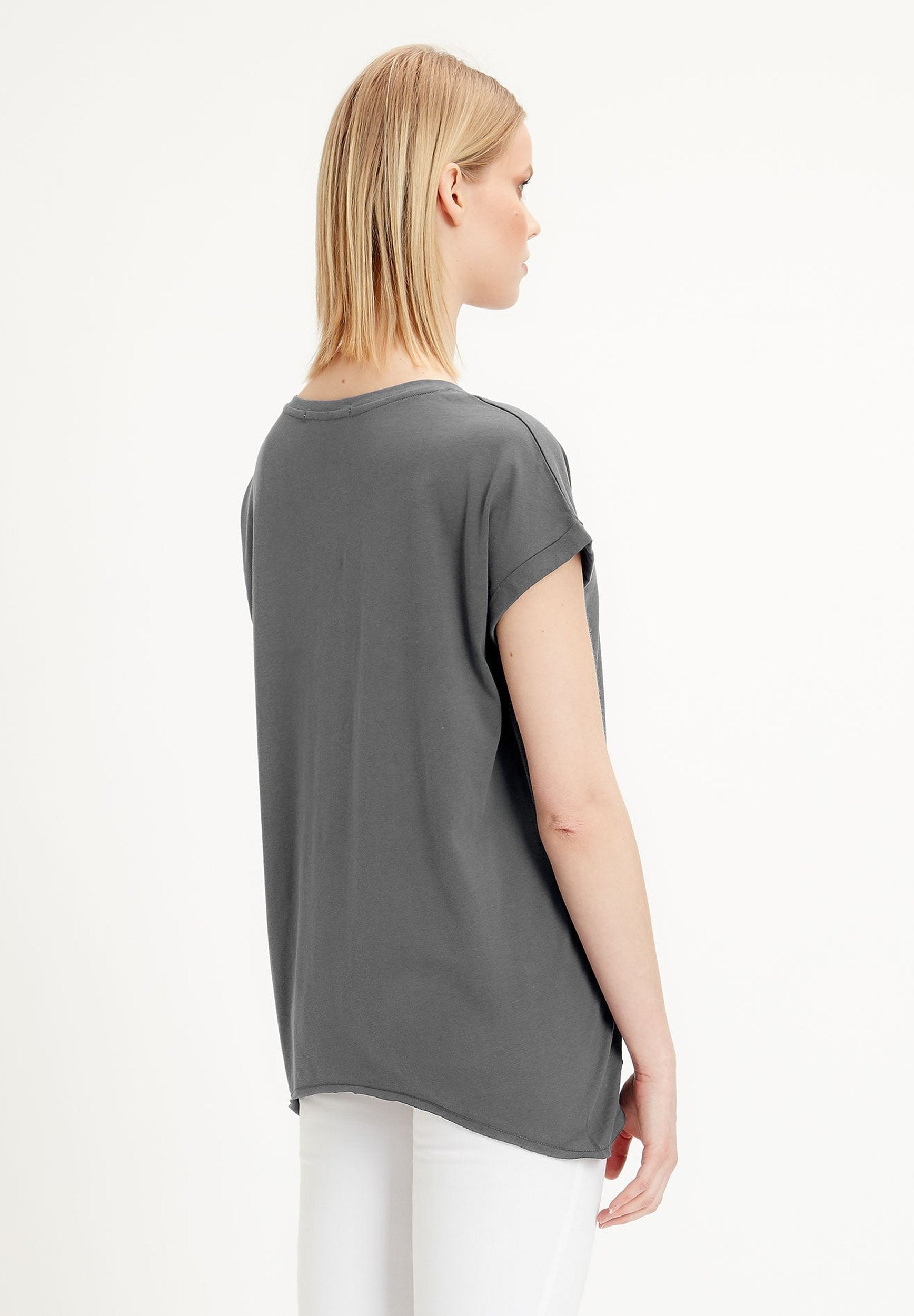 T-Shirt  aus TENCEL™ Lyocell-Mix mit Asymmetrischem Saum