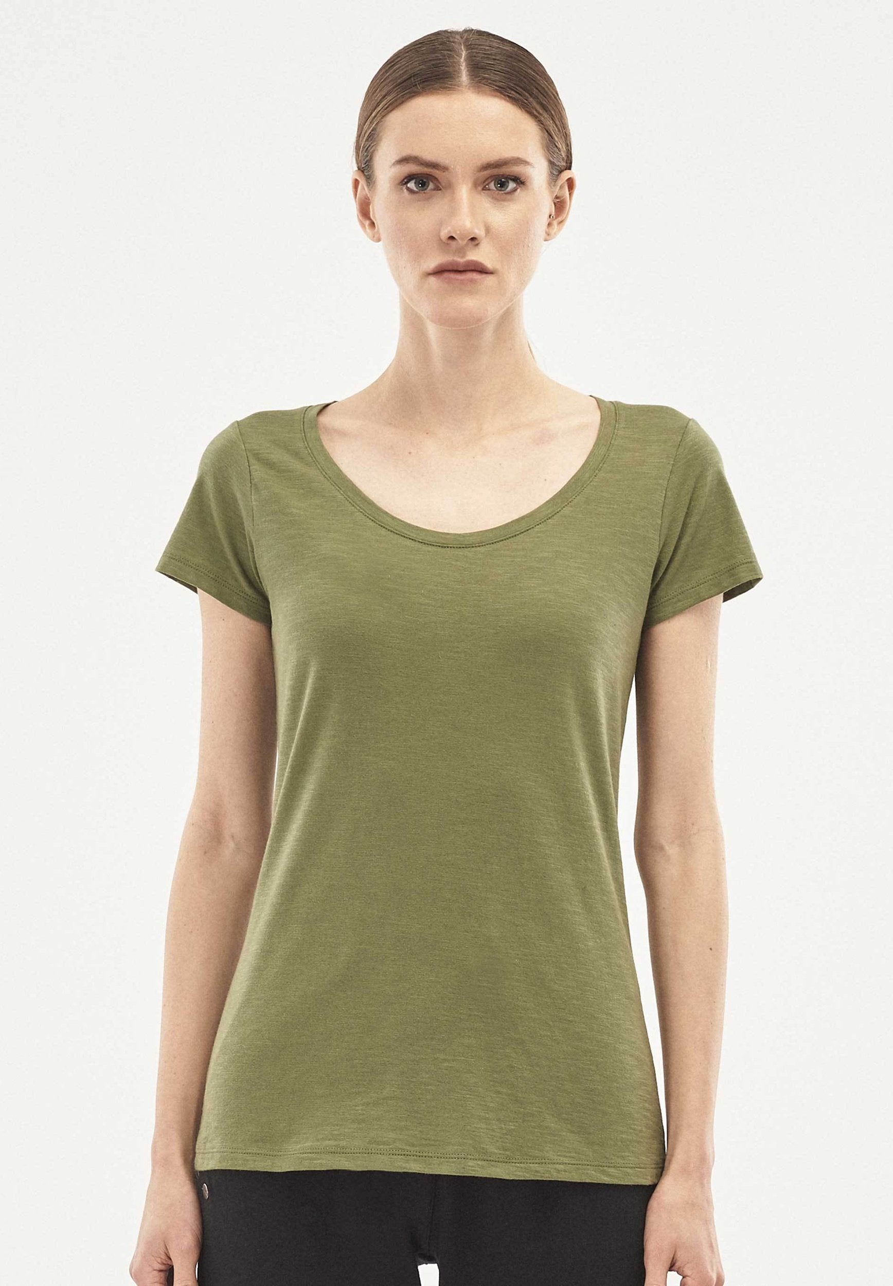 Basic T-Shirt aus Bio-Baumwolle | Nachhaltige Mode Online