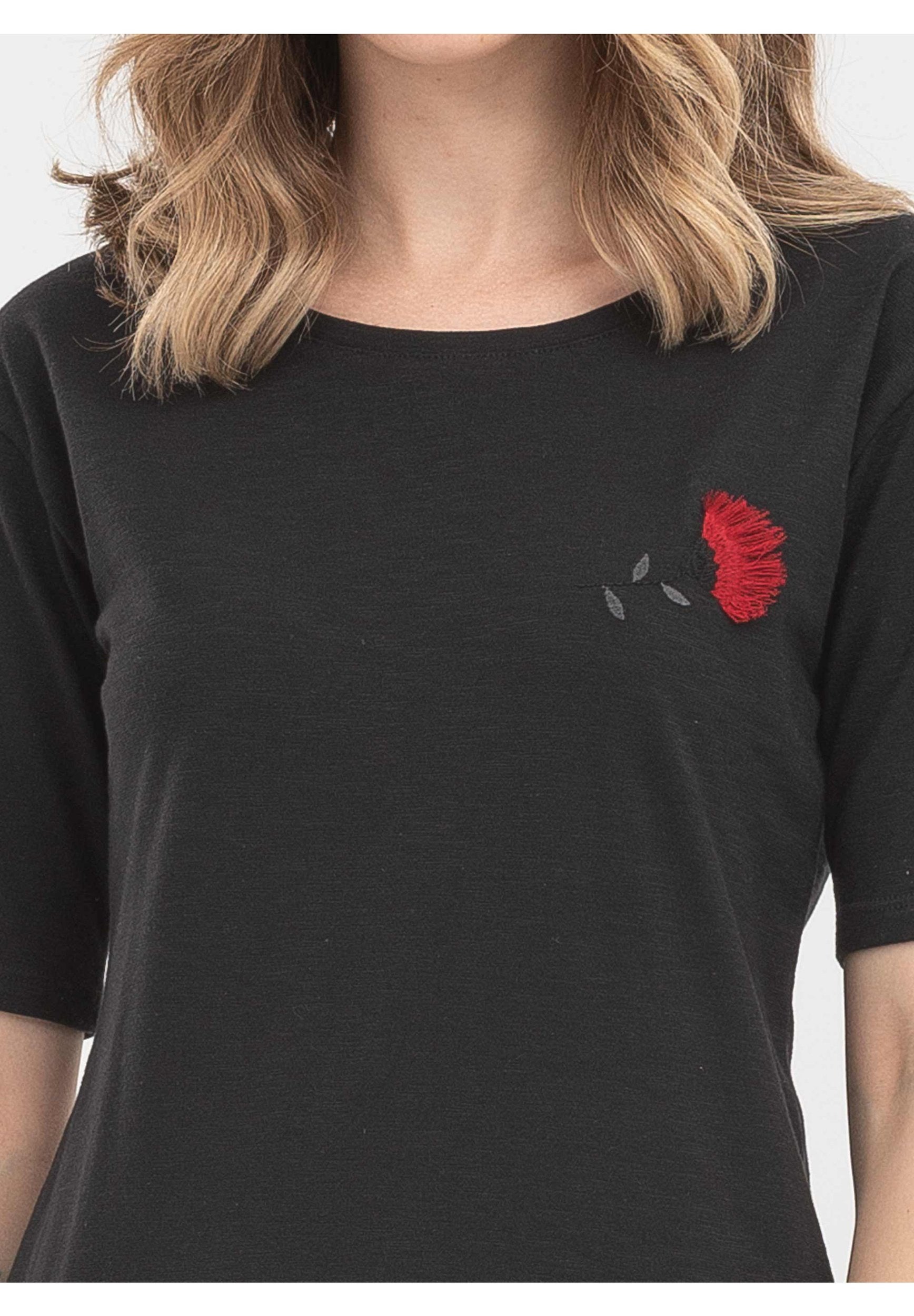 T-Shirt aus Bio-Baumwolle mit Blumenstickerei