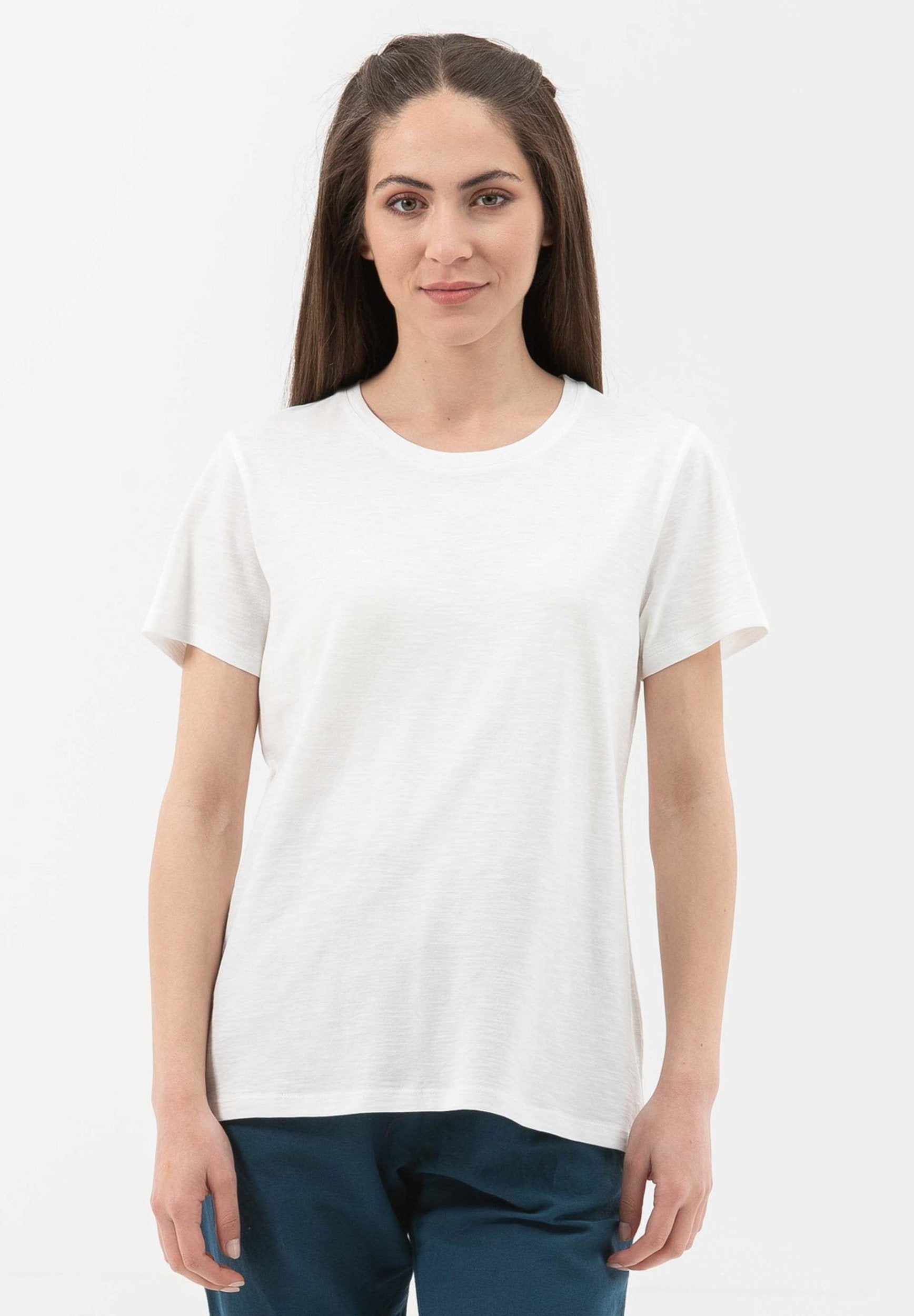 Basic T-Shirt aus Bio-Baumwolle | Nachhaltige Damenmode