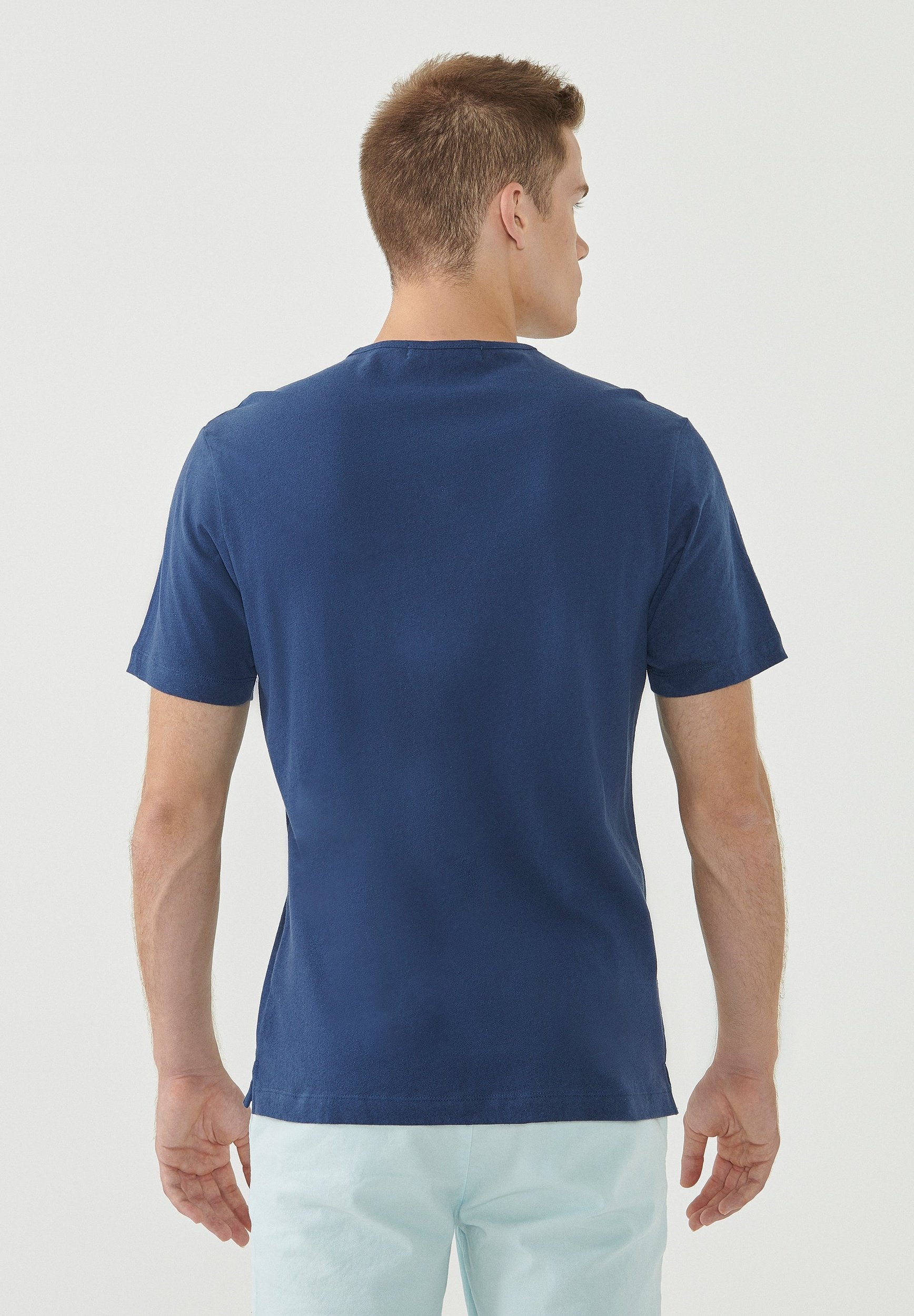 Henley-Shirt aus Bio-Baumwolle und Leinen
