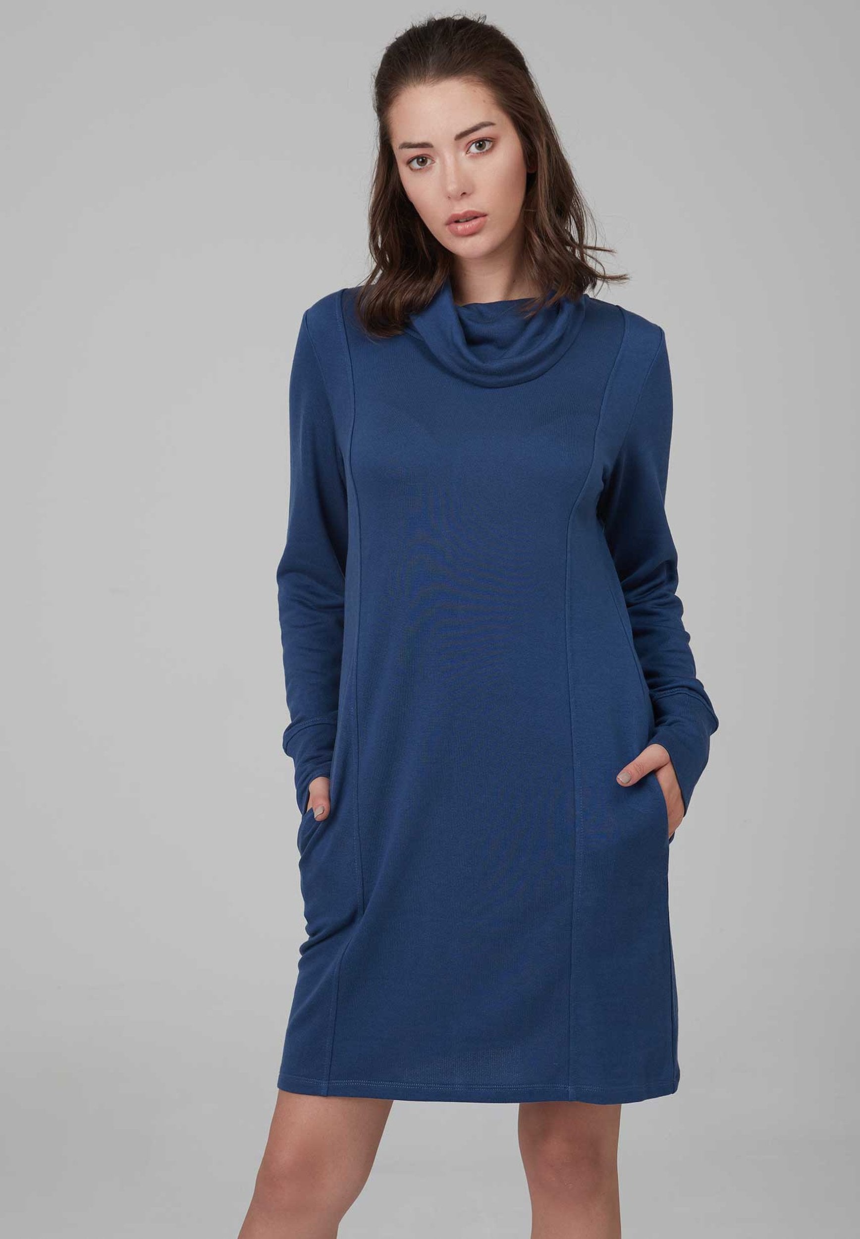 TENCEL™ Lyocell Rollkragen Kleid mit seitlichen Eingrifftaschen
