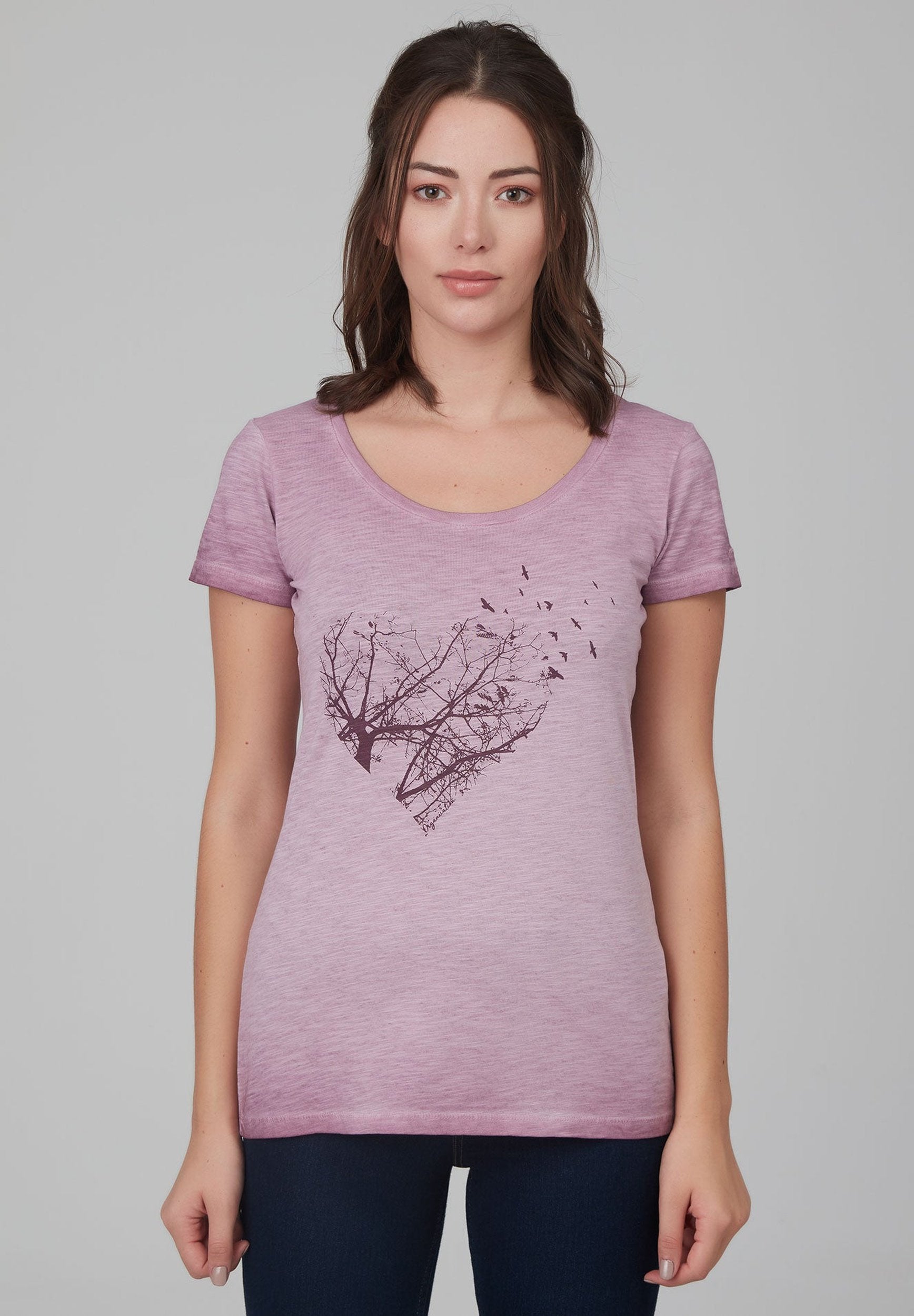 Garment Dyed T-Shirt aus Bio-Baumwolle mit Herz-Print